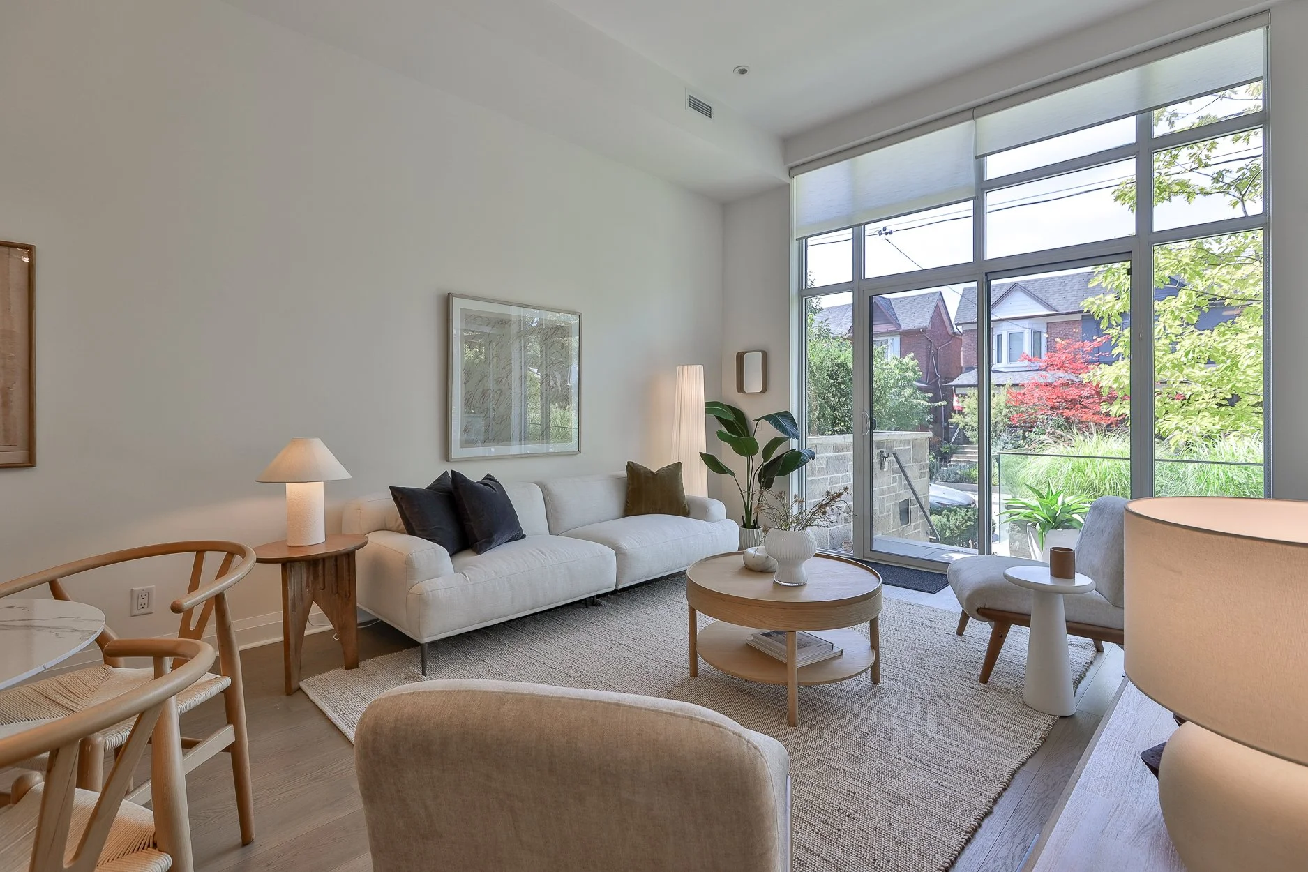 102-245 Perth Ave-27.jpg