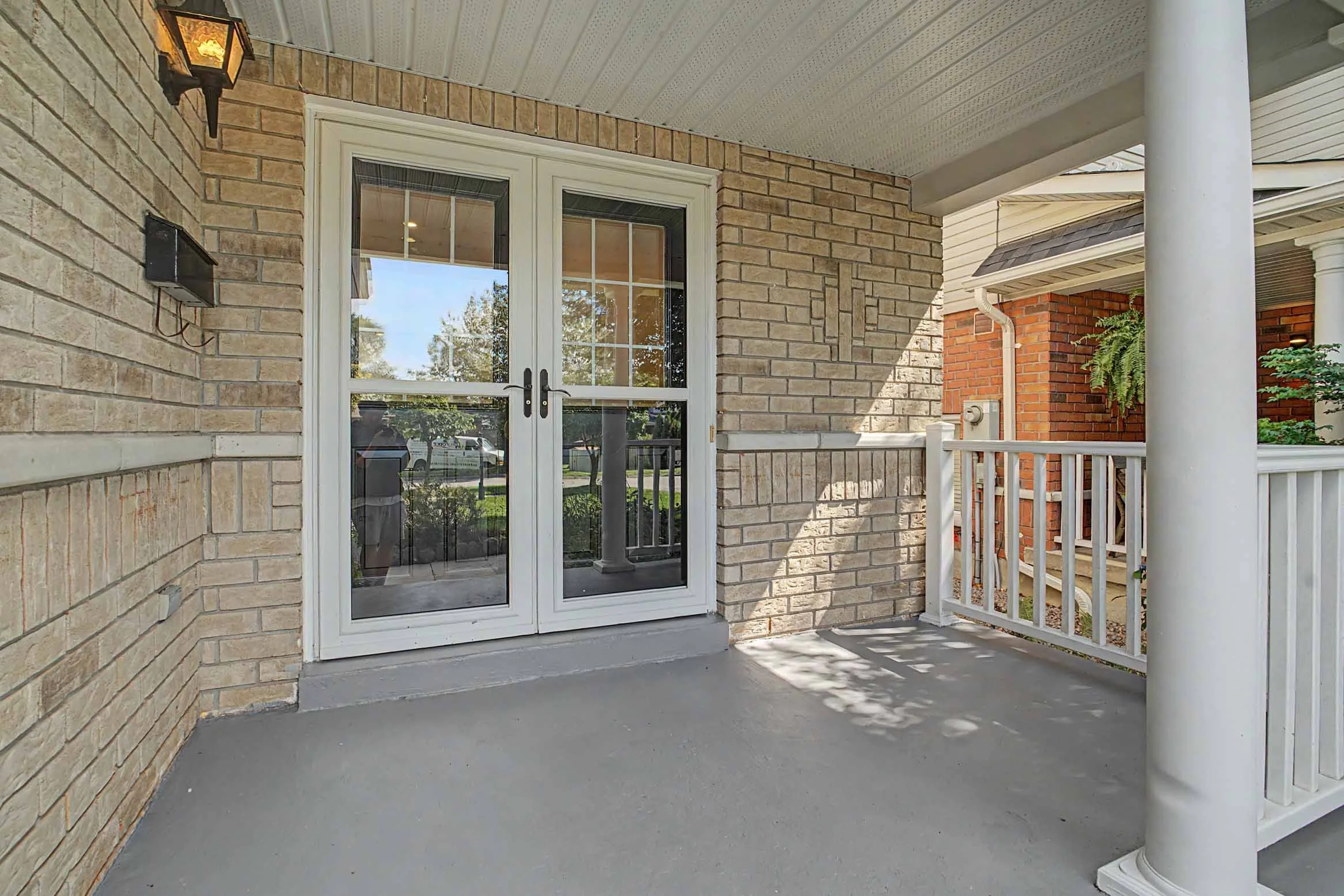 521 Hickory Street North  (8 of 116).jpg