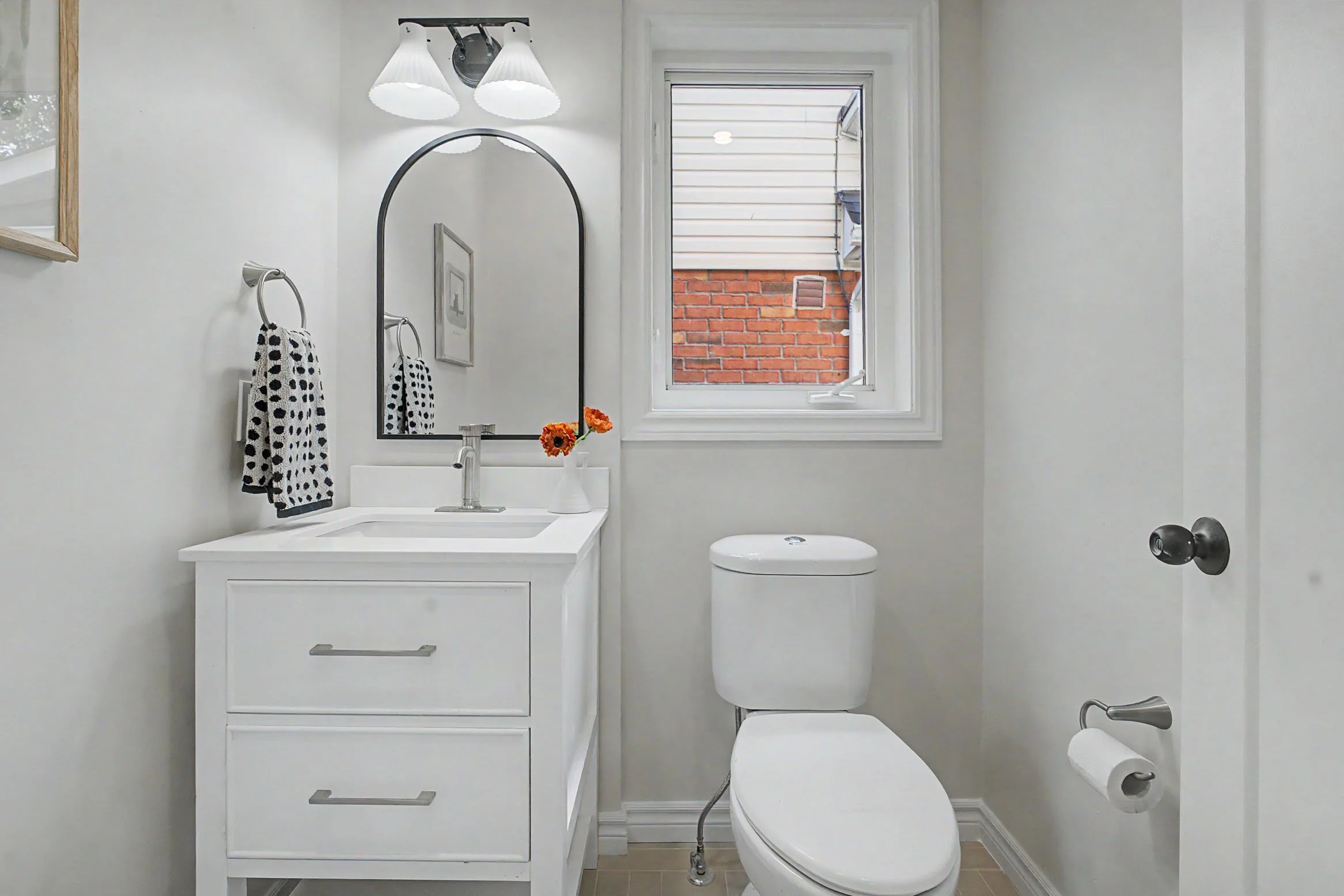 521 Hickory Street North  (19 of 116).jpg