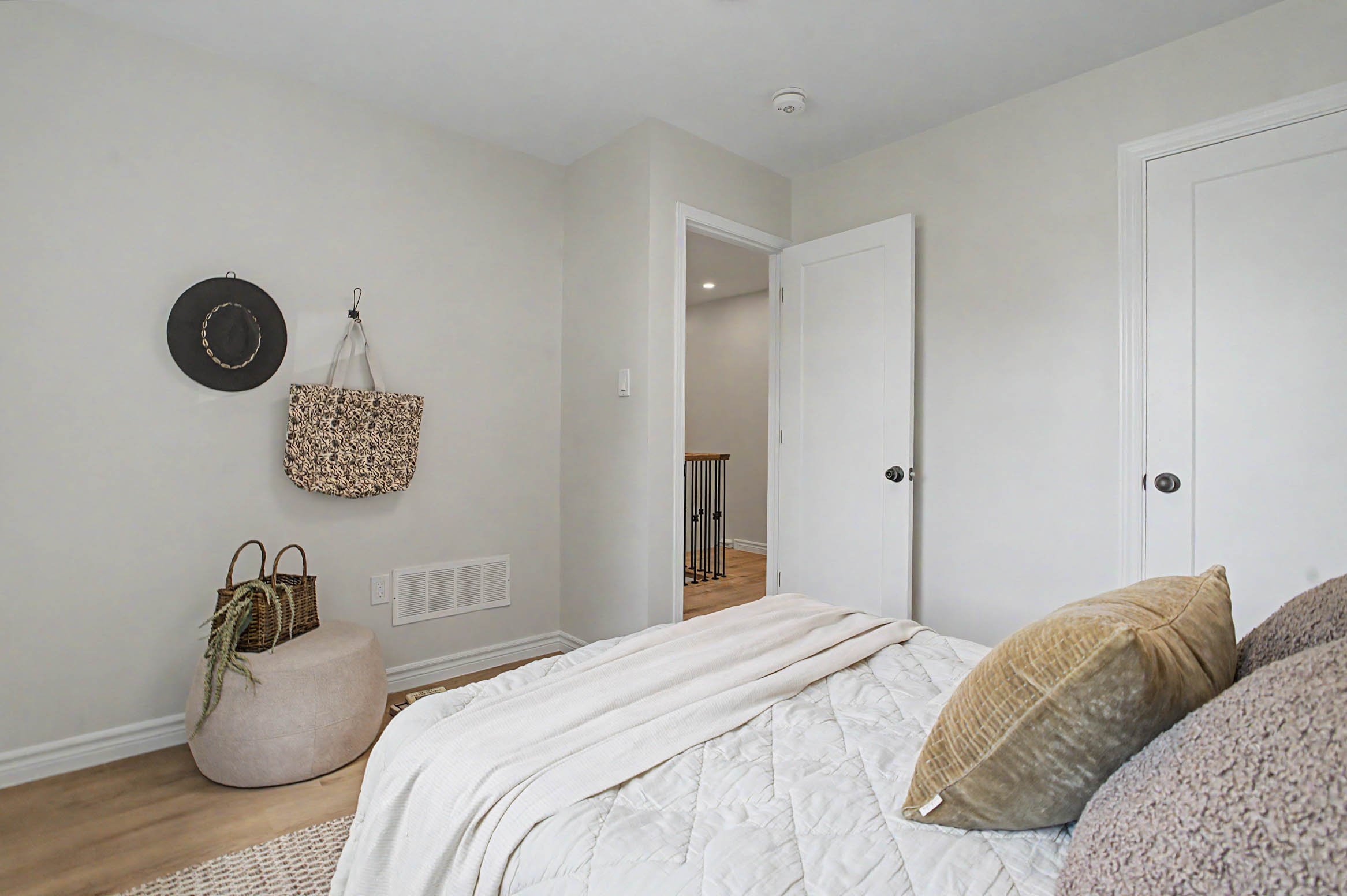 521 Hickory Street North  (66 of 116).jpg