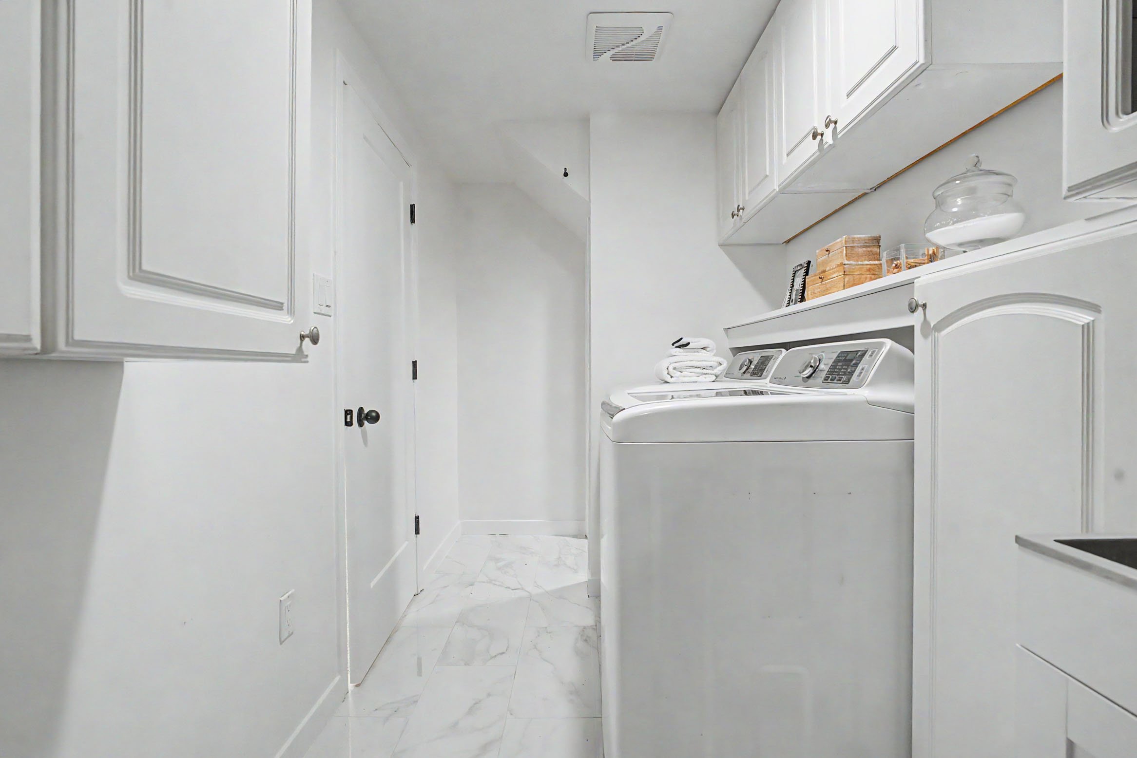 521 Hickory Street North  (103 of 116).jpg