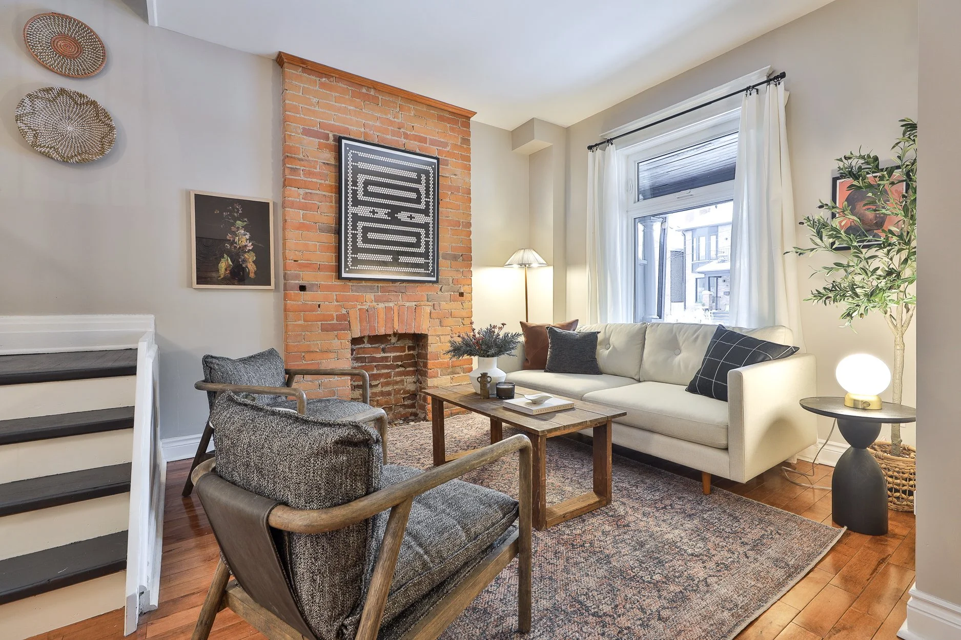 9 Westminster Ave-2.jpg