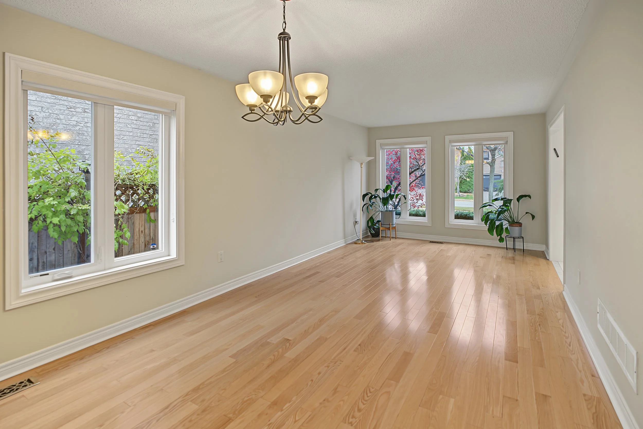 99 Glenforest Drive  (24 of 141).jpg