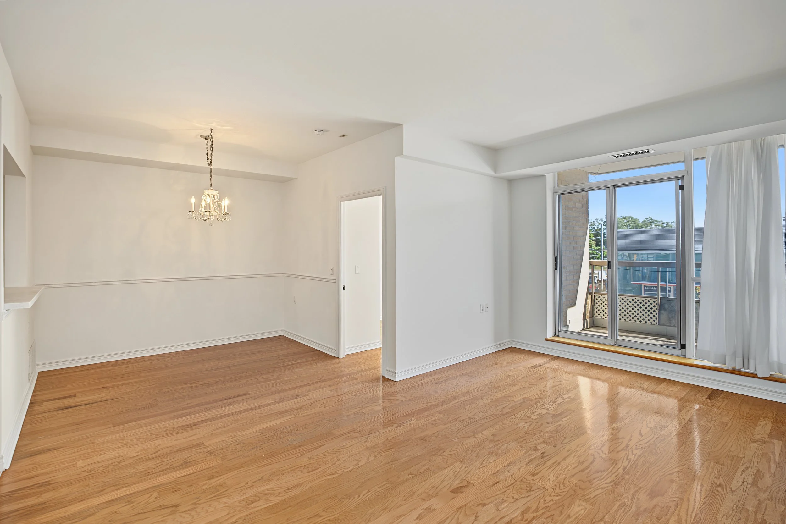 1750 Bayview Ave (Unit 202) (23 of 69).jpg