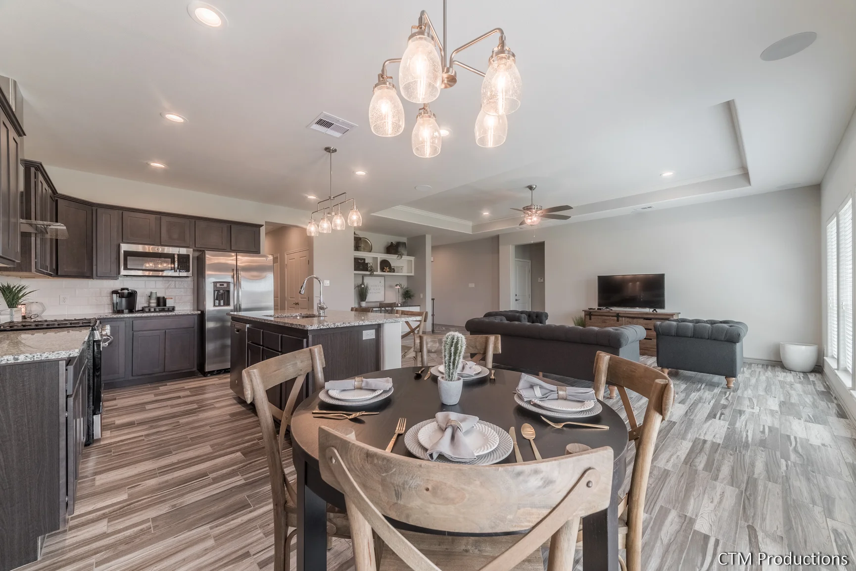 3422 Angelina | Model Home