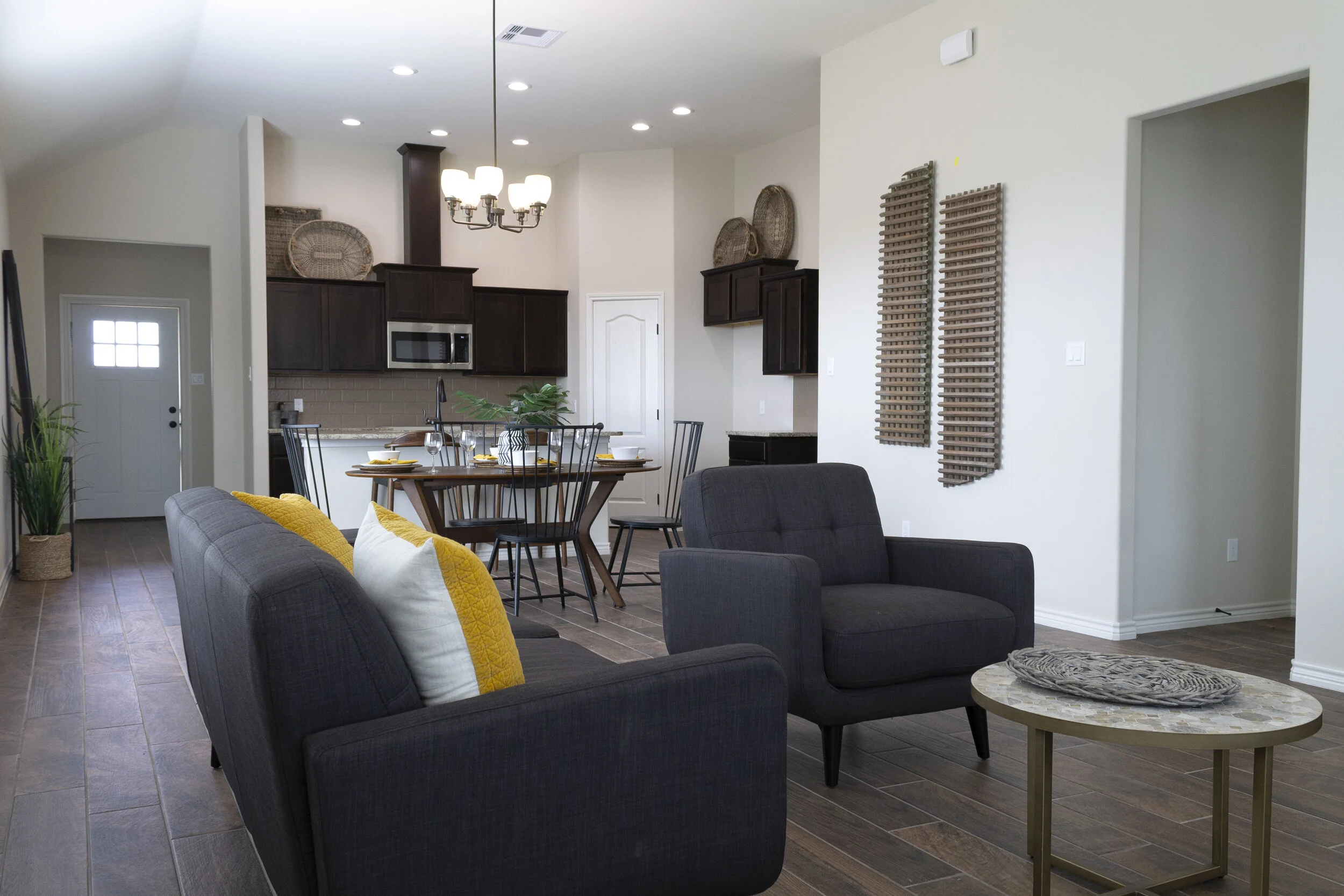LivingKitchen.jpg