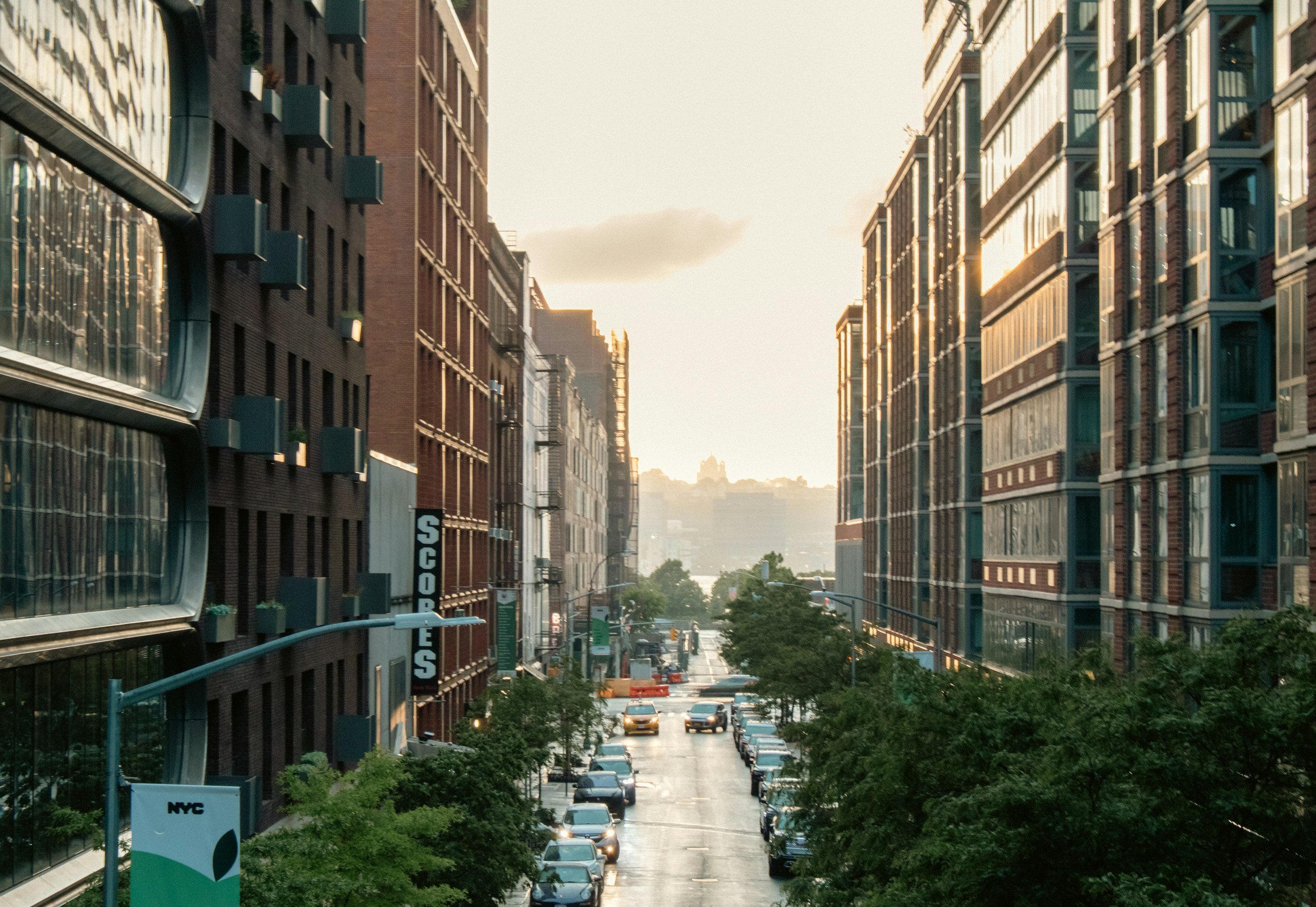 Clean Offices Feel Cooler in Summer — And Why It Matters More Than You Think