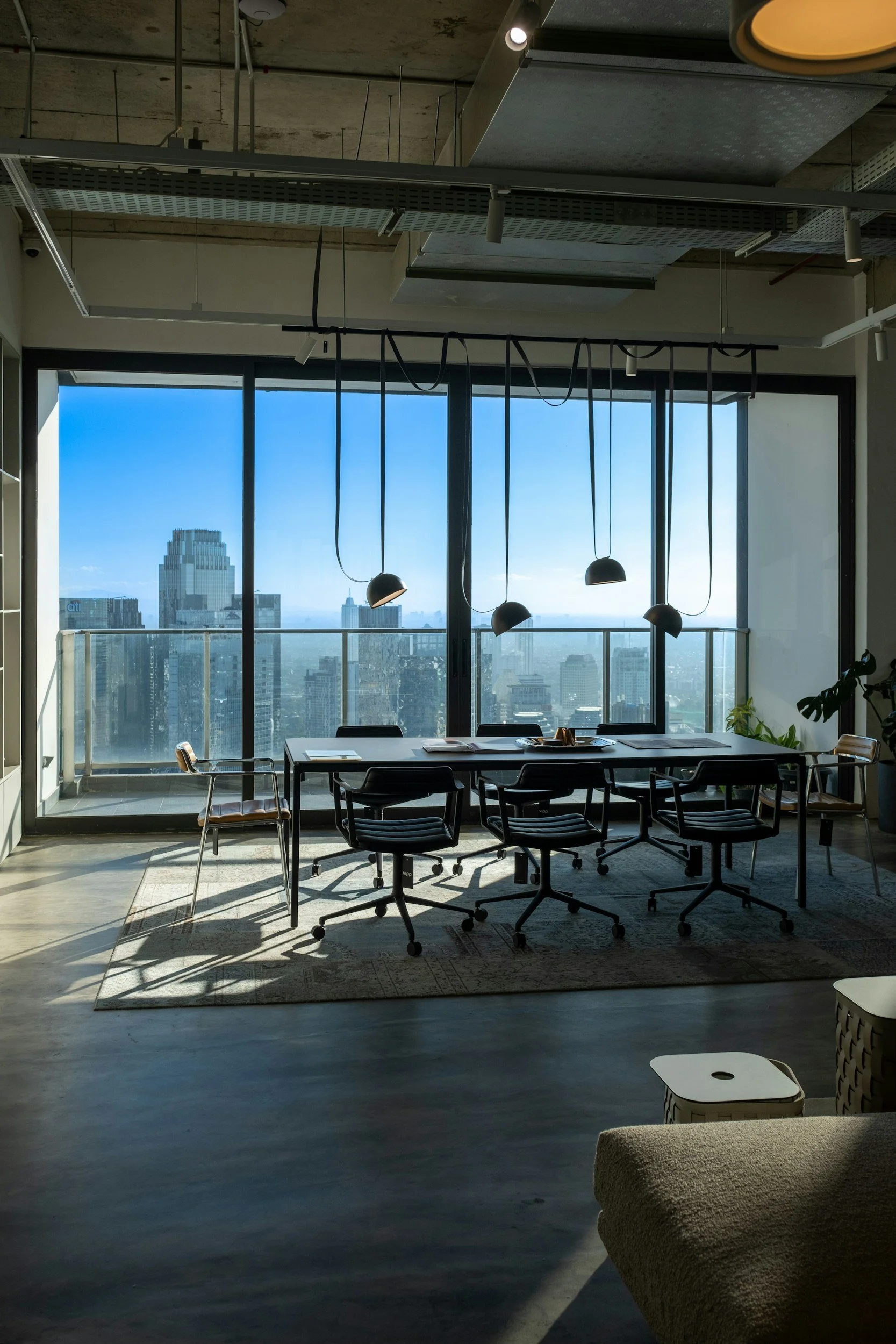 Every Larger NYC Office Needs a Day Porter: Clean, Safe, and Always Ready 