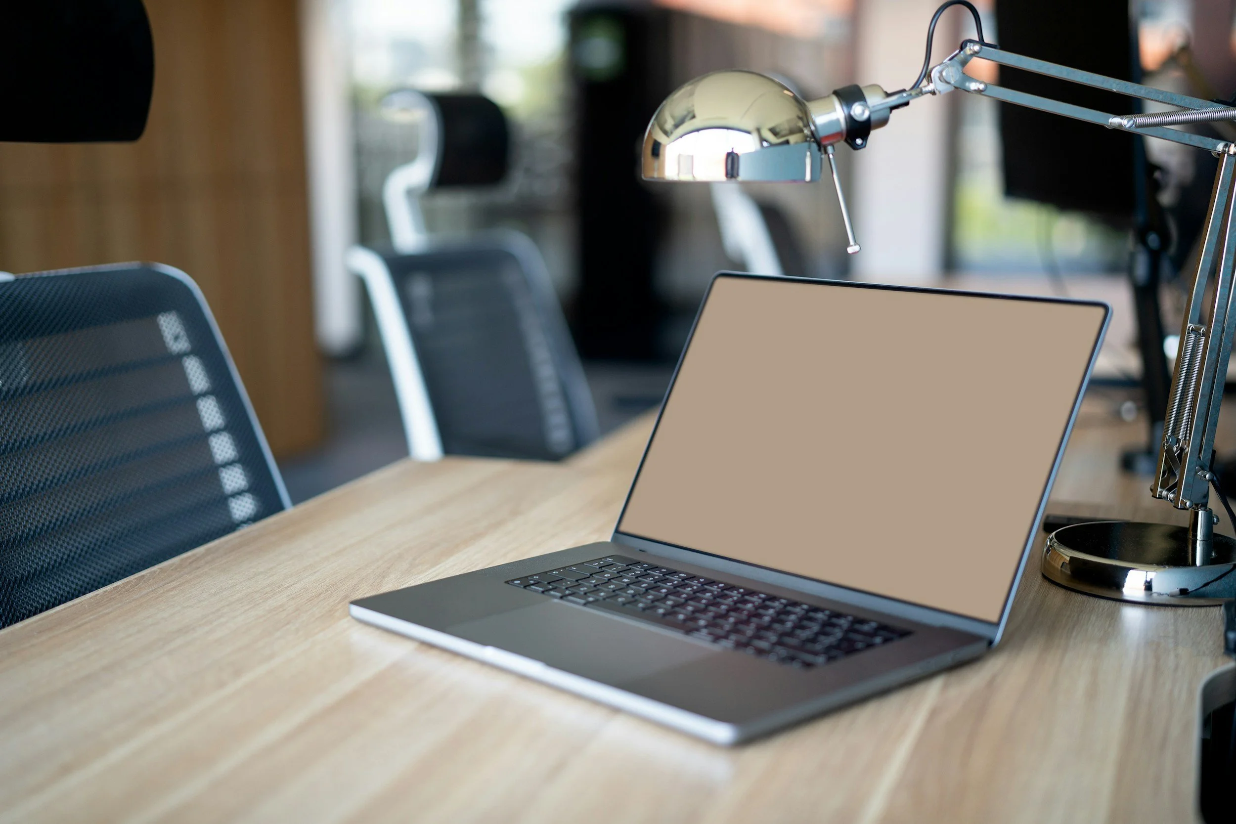 Why Employees Notice a Dirty Office Before Management Does