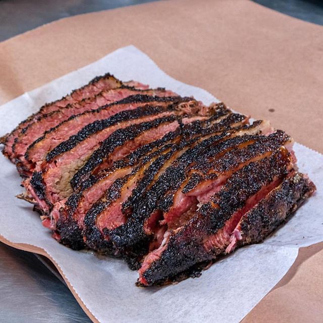 Texas Monthly Magazine named @snowsbbq the #1 BBQ joint in #Texas...Now you can order their legendary #BBQ shipped to your belly nationwide on @GOLDBELLY ! 📸@thesmokingho