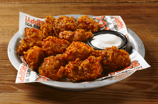 hooters1.png