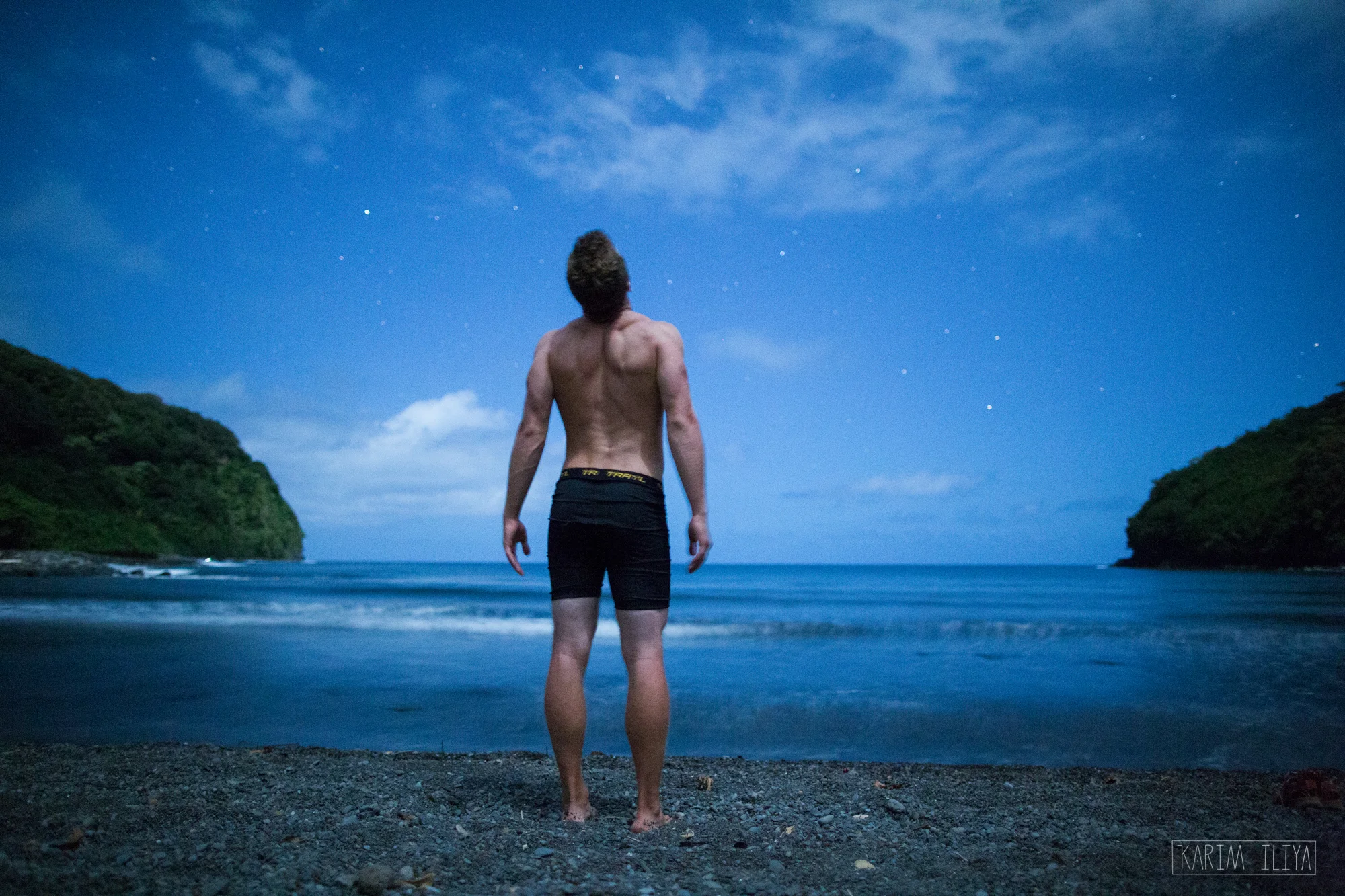 KARIM-ILIYA-night-portrait-people-beach.jpg