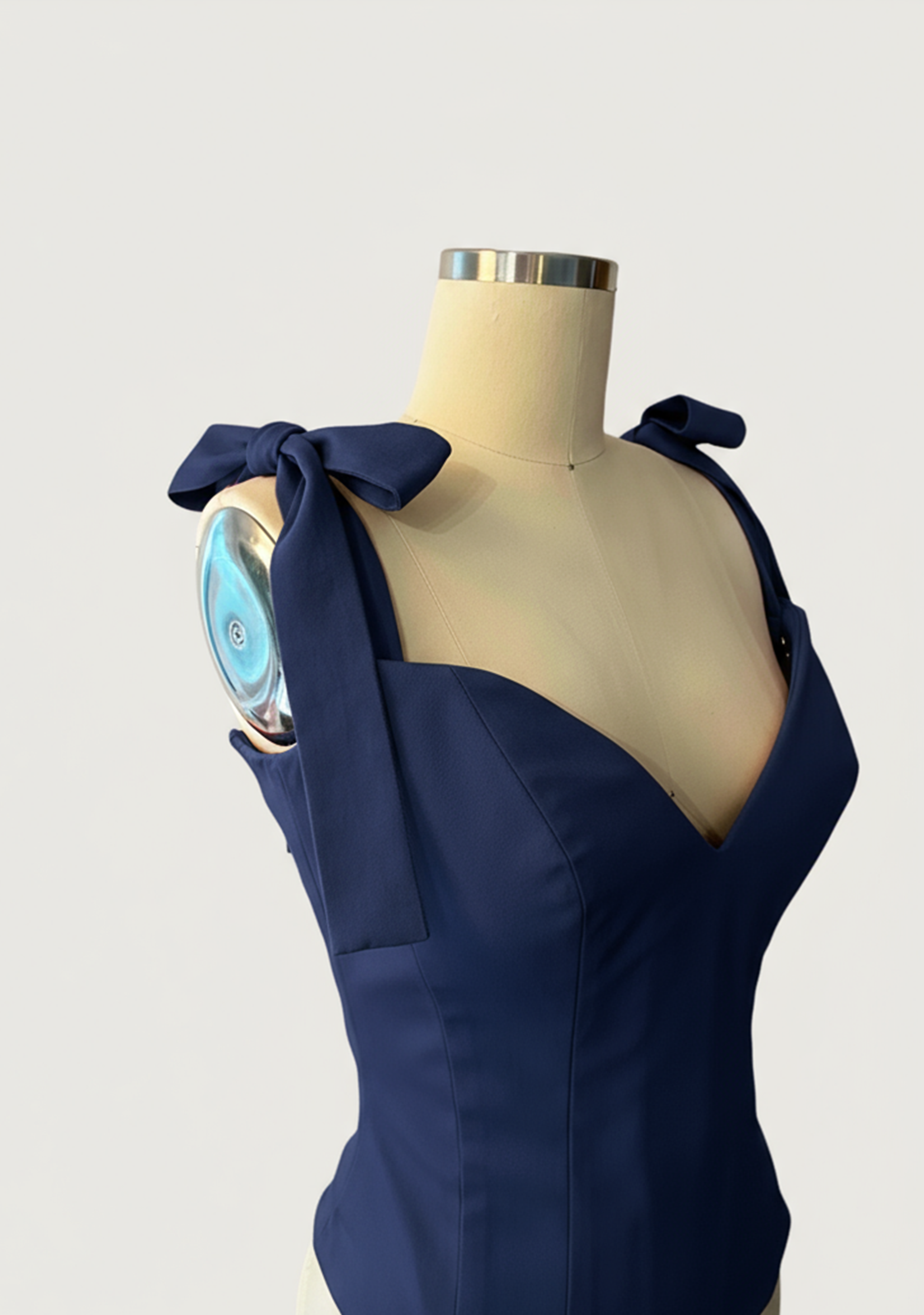 b bow back.png (Copy)
