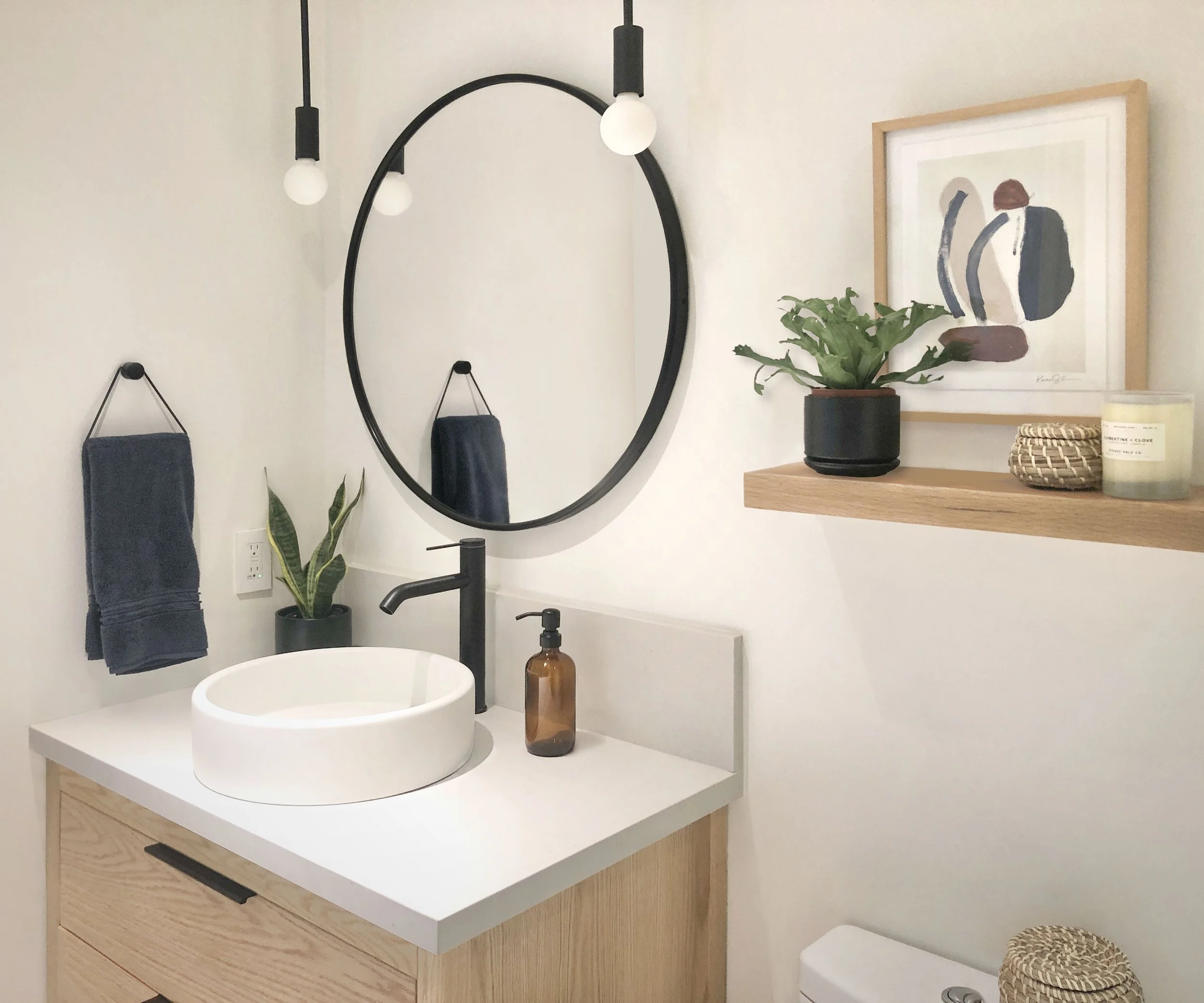 Hall Bathroom_V2.JPG