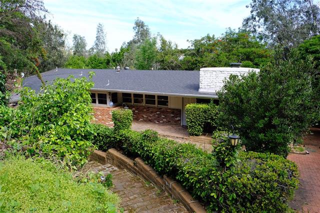 9880 Shadow Rd. - La Mesa