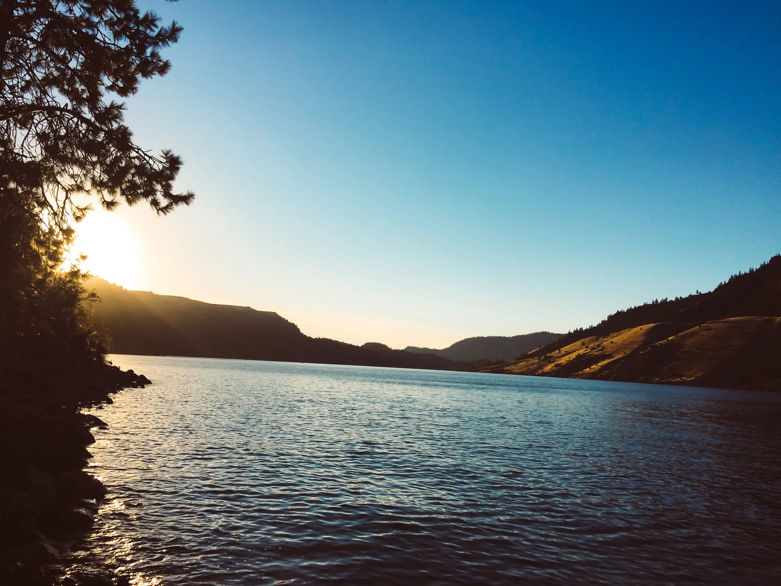 Sunset view of Lake Roosevelt
