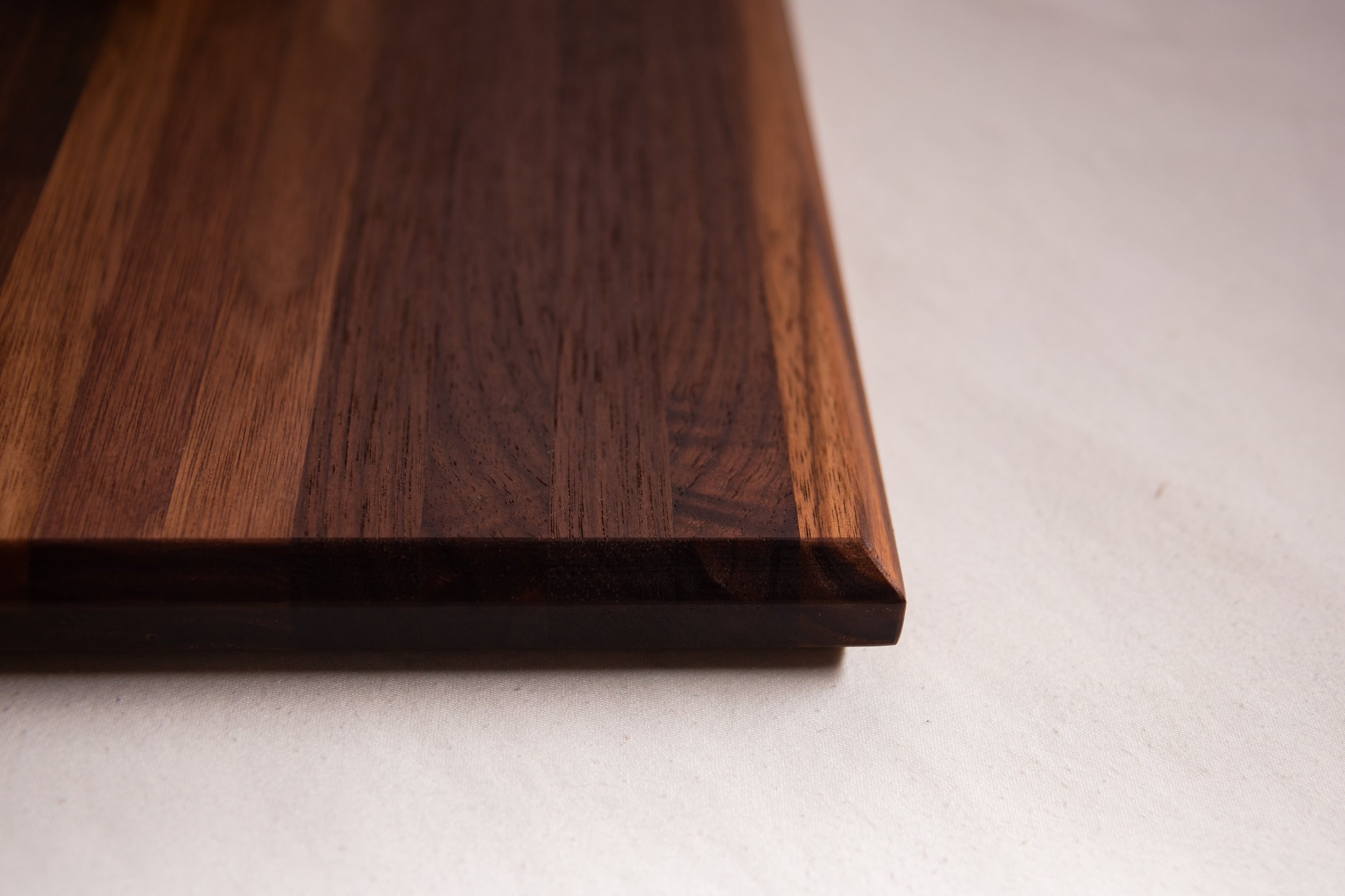Walnut Cutting Board 32.jpg