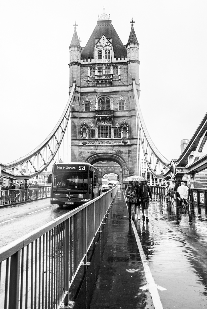 Tower Bridge Street Photography_WEB.jpg