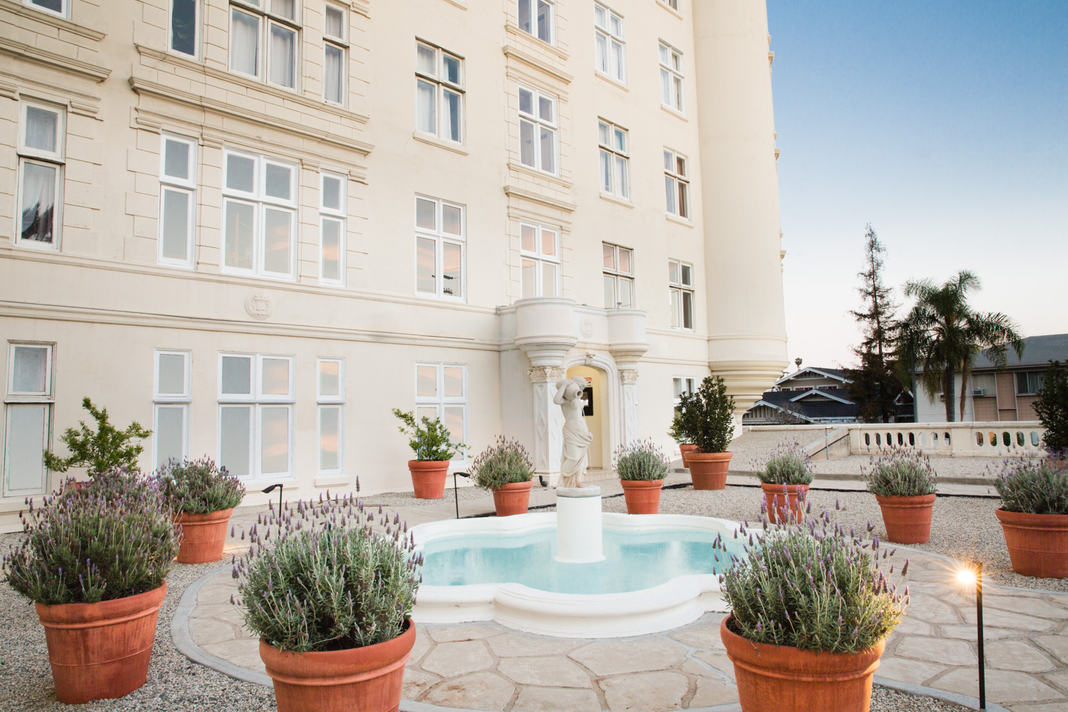 Trianon Apartments Trianon Apartments