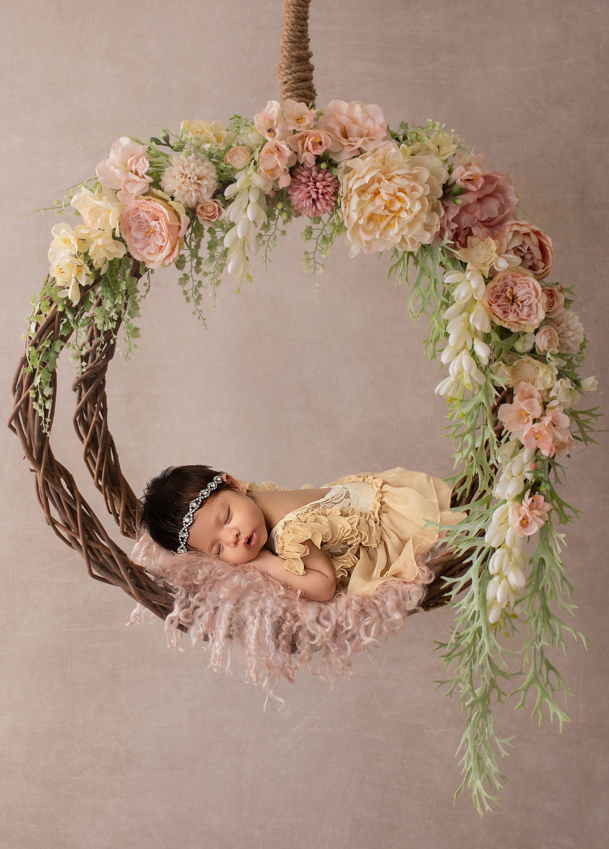 Fort Worth newborn photographer, newborn photographer near me