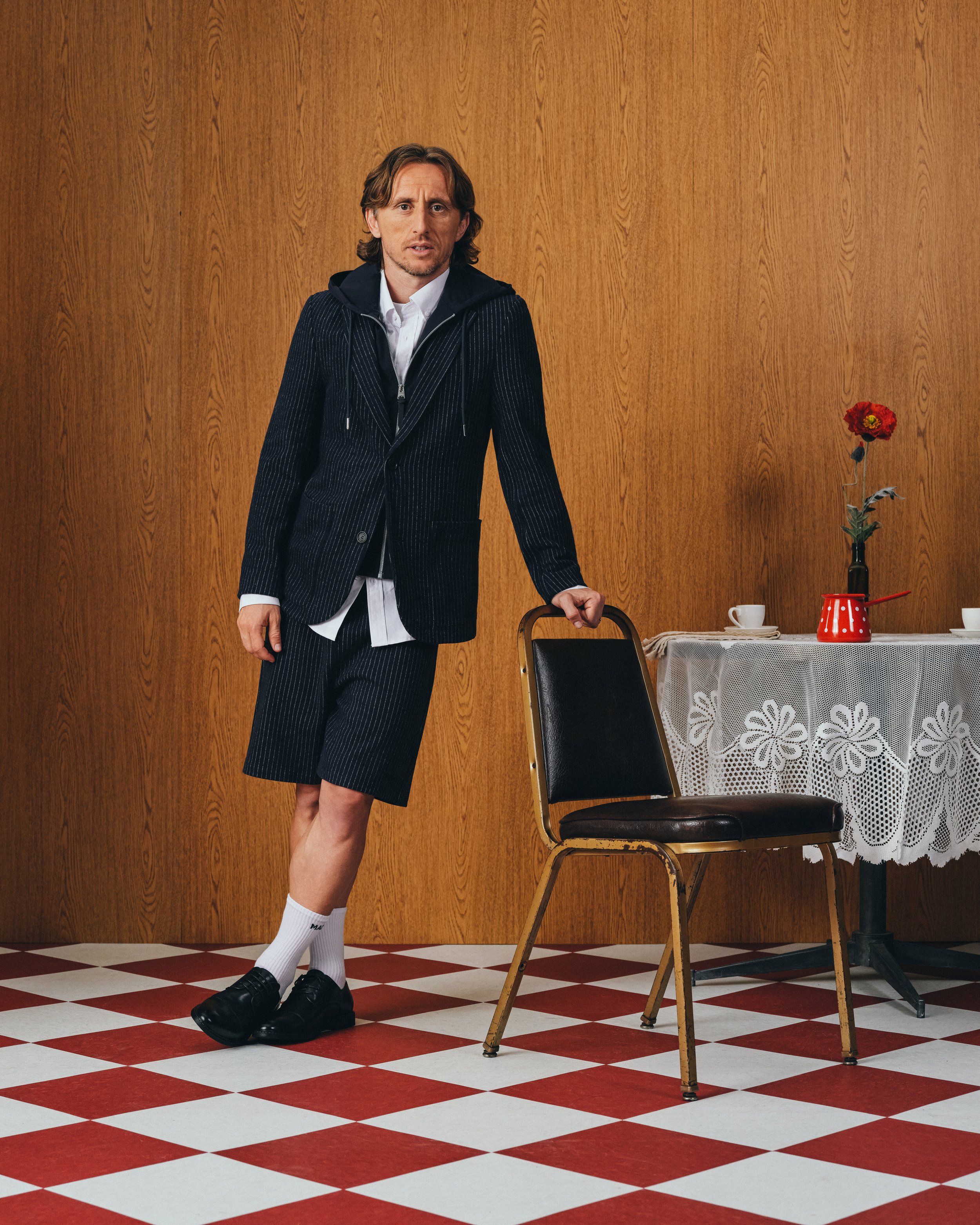 LUKA MODRIĆ_WELLS-K_NAVY-CREAM_1.jpg