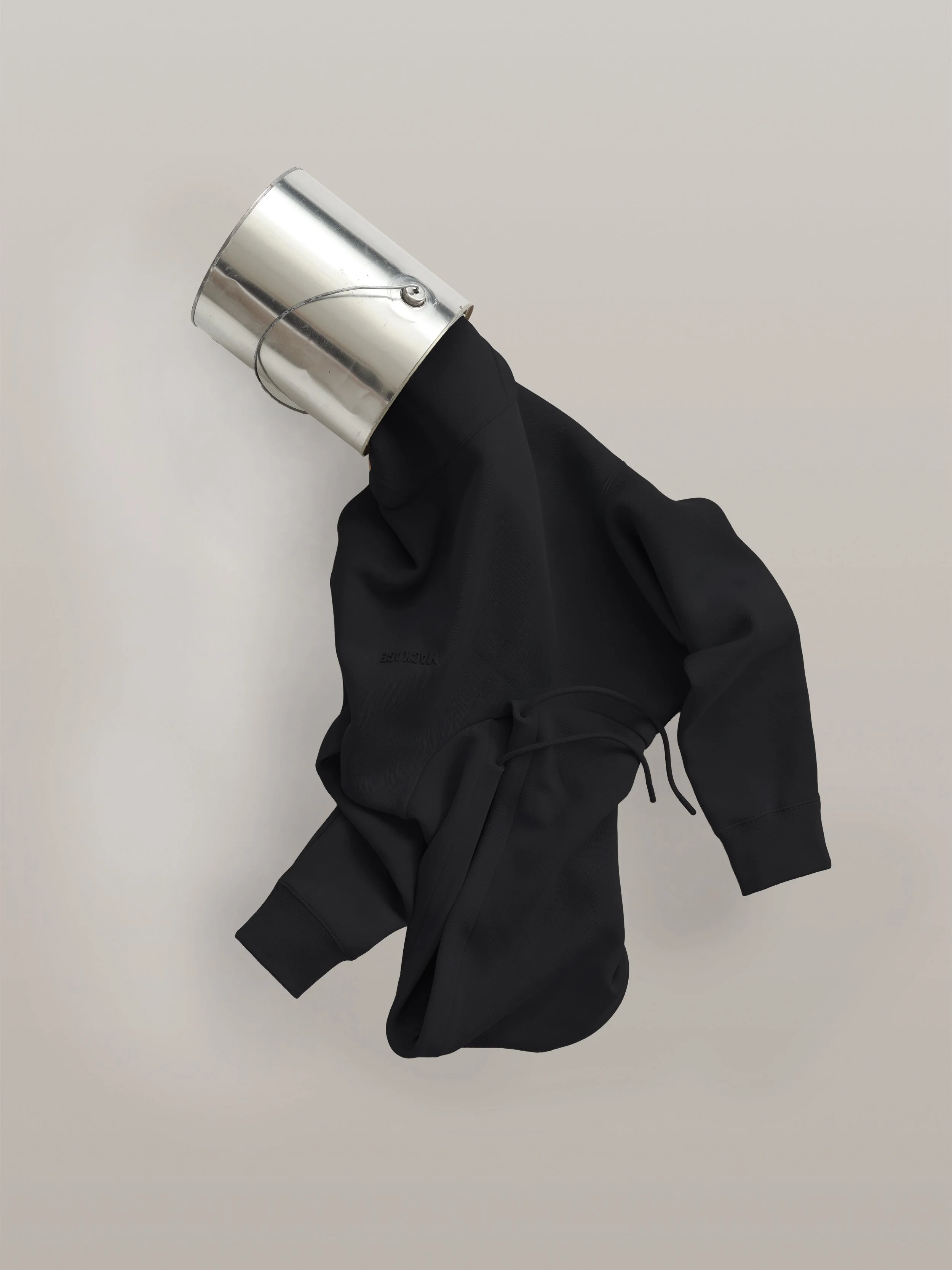 013224_Retouch_Black.jpg
