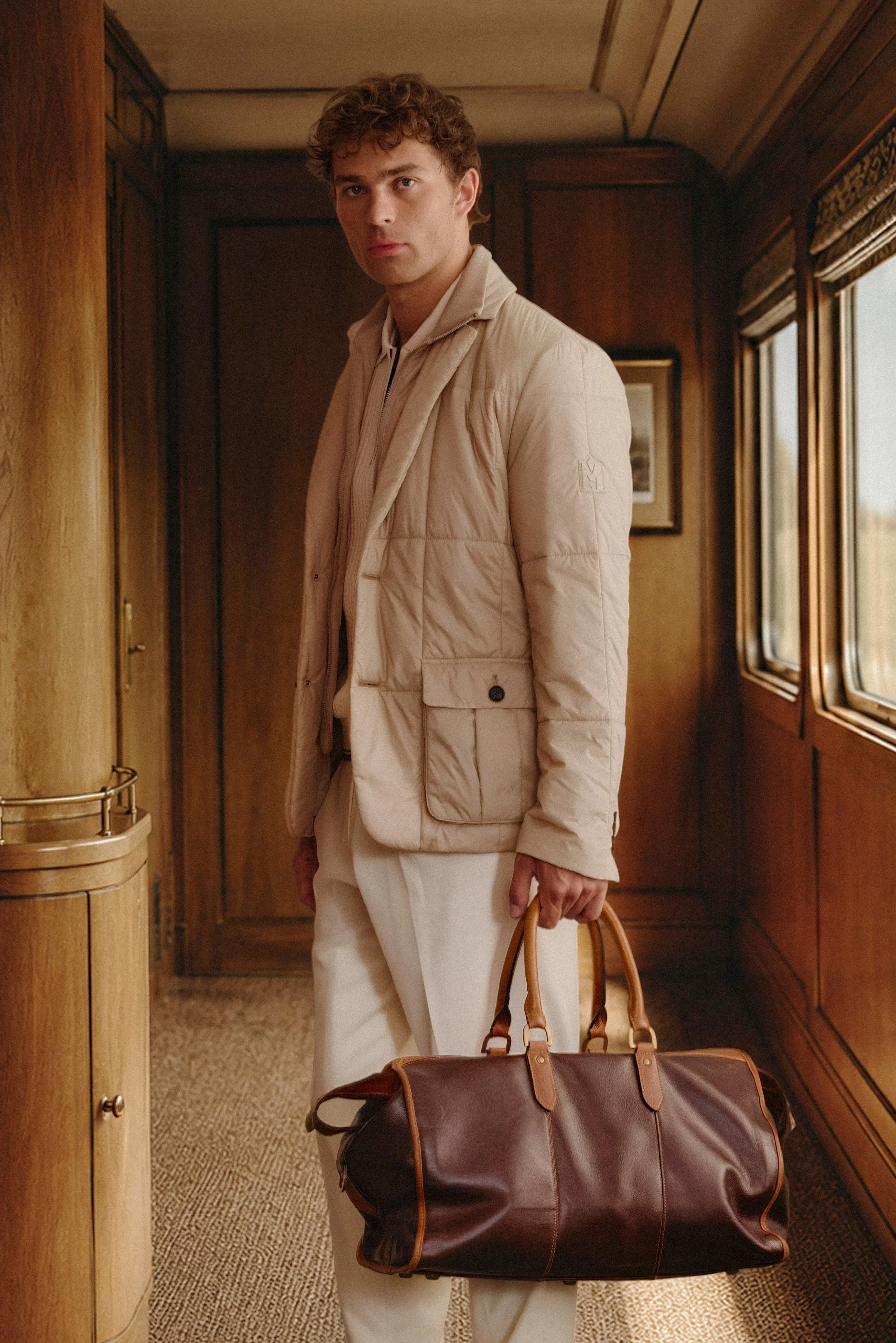 Comp_Men_KEATON_TRAIN_1683 copy 3.jpg