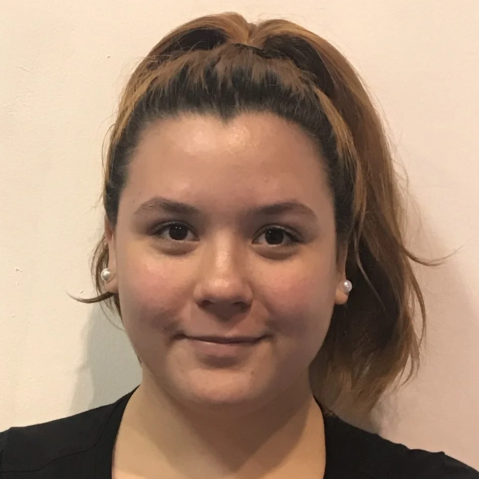 Bruna, Instructor