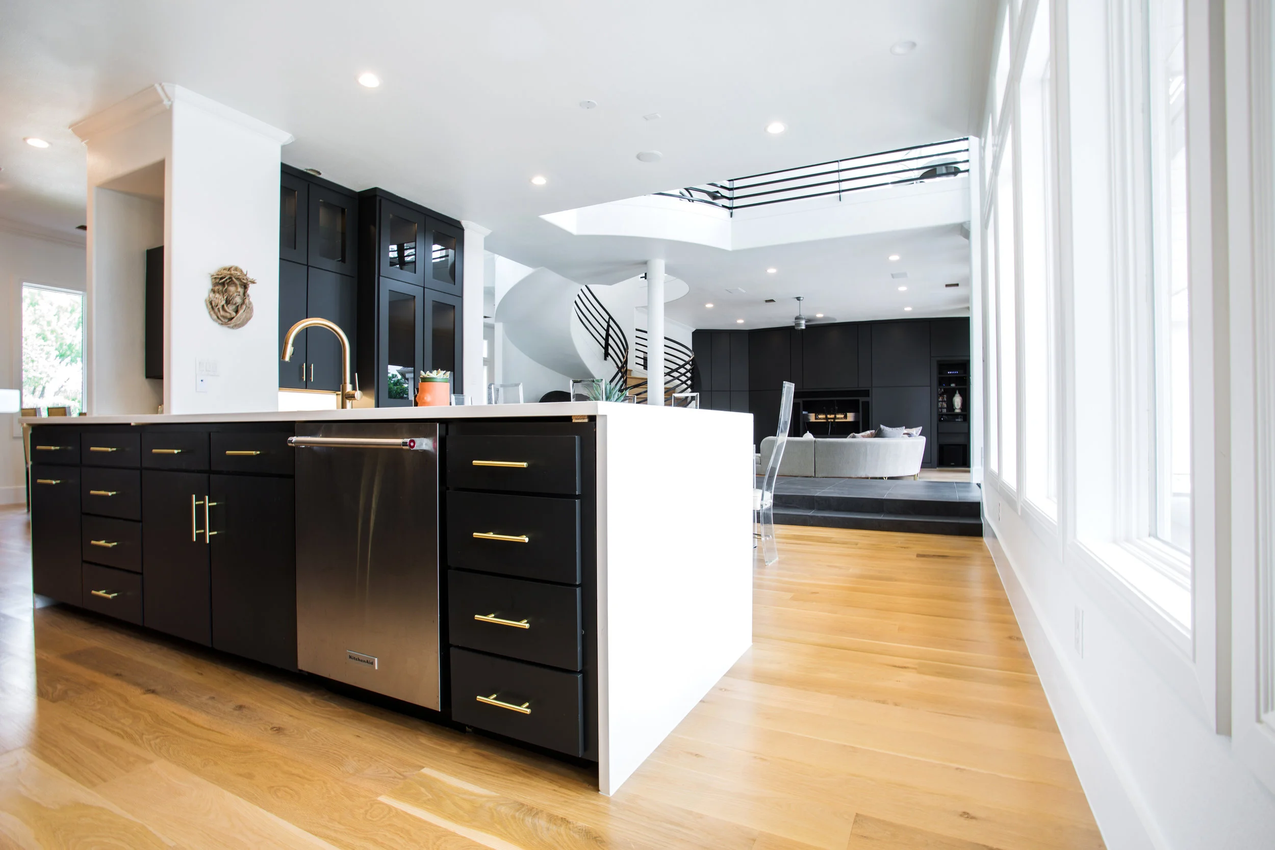 WHITE OAK 6" LONG LENGTH FLAT-SAND