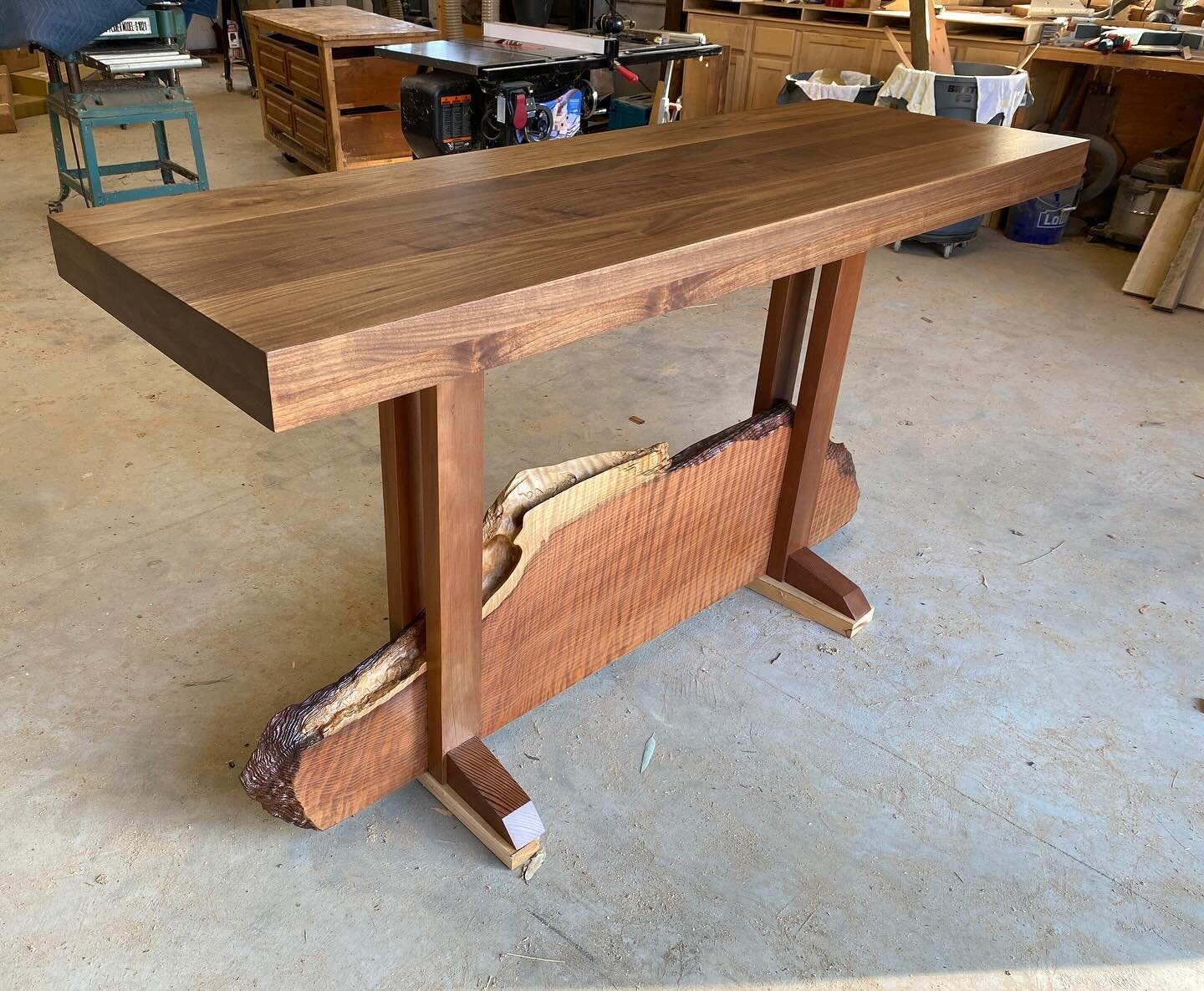 The Central Valley inspired the construction of the new altar for St. Paul&rsquo;s Anglican Church. The legs are made from salvaged old growth Giant Sequoia joined with an old growth redwood burl stretcher and topped with walnut. The burl was oriente