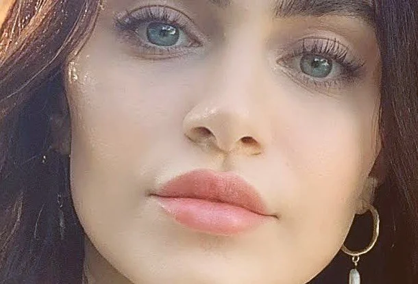 A super awkward close up photo of my mug that has nothing to do with the caption 🙃

I&rsquo;m sorting out my filming room today in my new house and hopefully I can start filming again on Saturday. 

I want to upload twice a week on YouTube (same sch