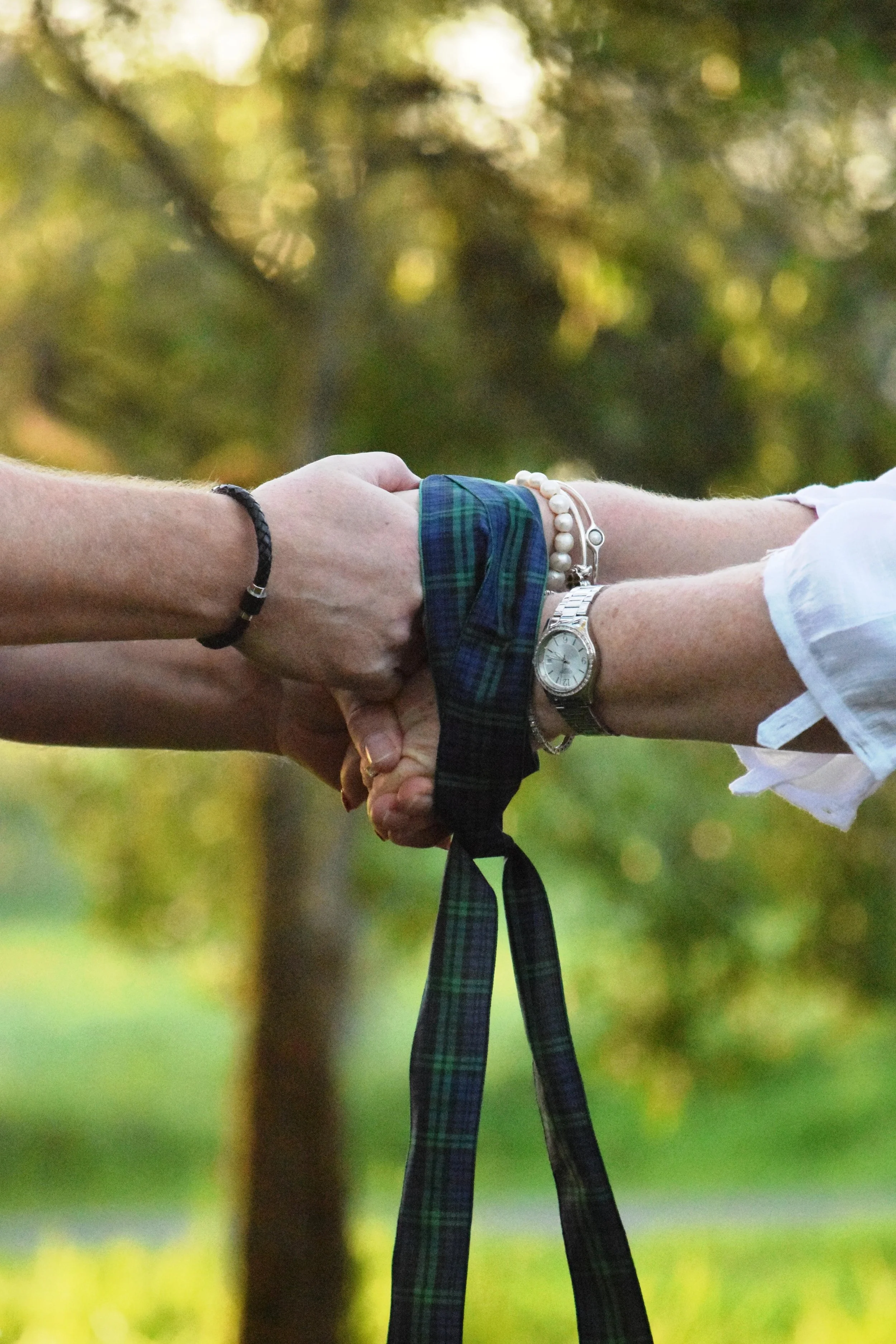 Modern, Young, Fun Wedding Celebrant - Geelong, Bellarine, Surf Coast, Great Ocean Road. Elope. Legals Only.