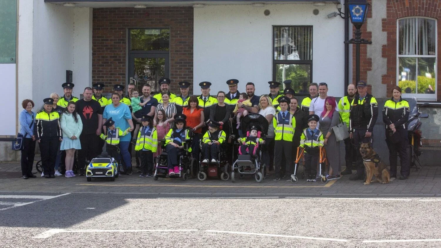 Gardaí honour their Little Blue Heroes in Mullingar
