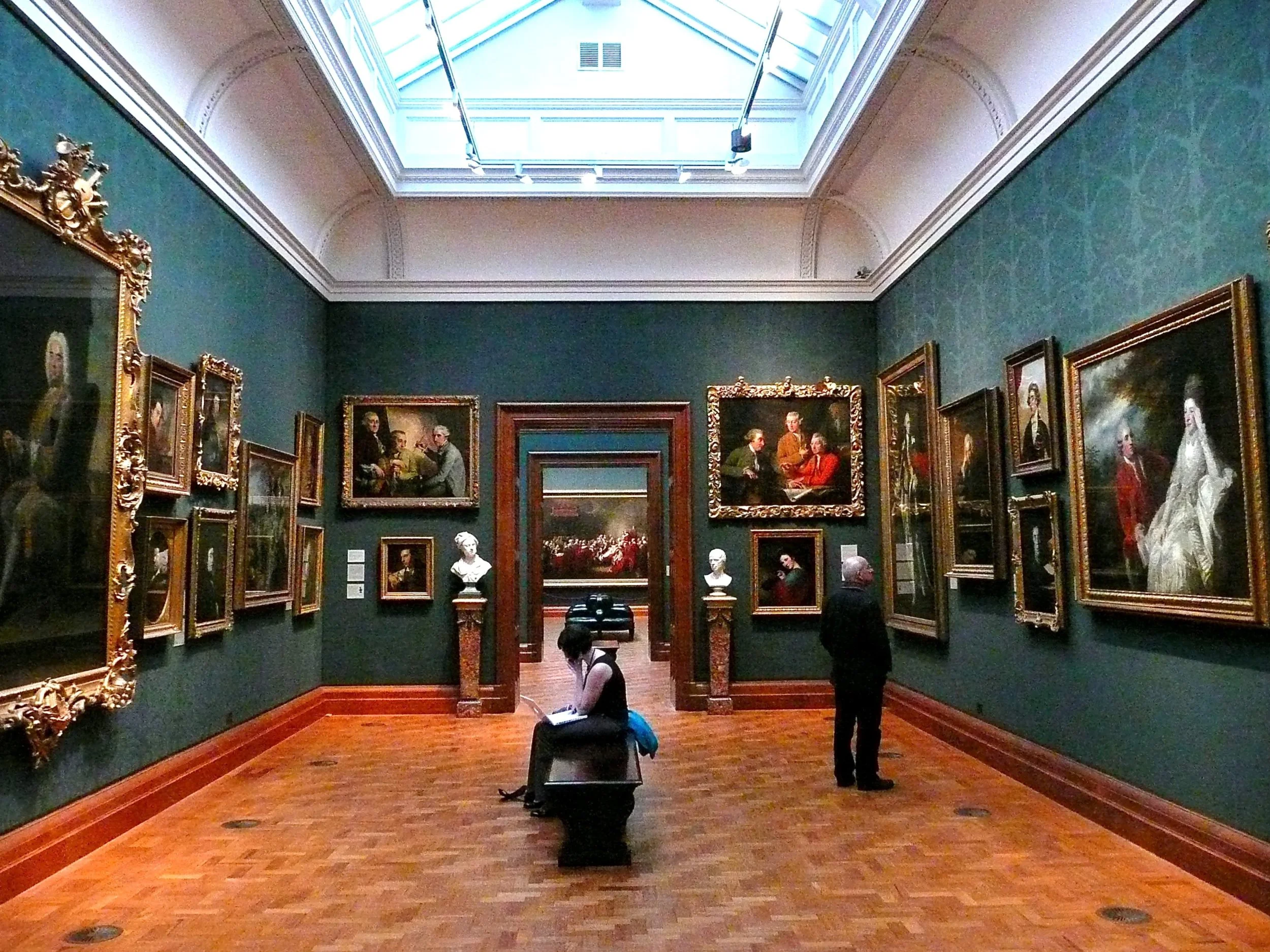 2008_inside_the_National_Portrait_Gallery,_London.jpg