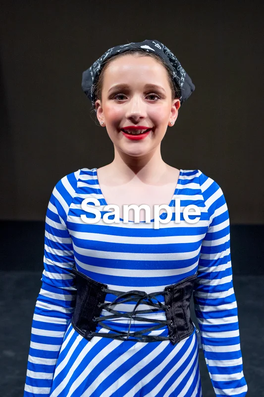 Scarlett GRIFFITH Head Shot 4