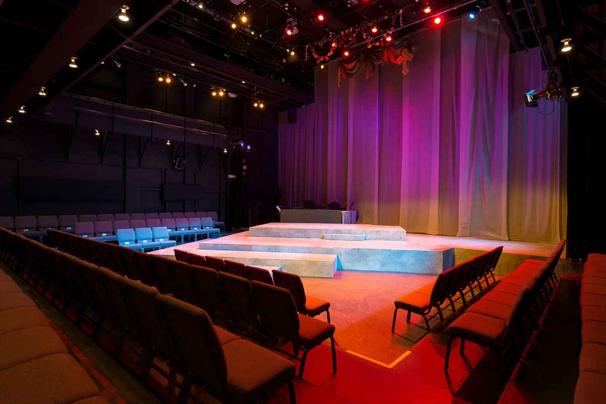 014-LiveArtsTHEATER01.jpg