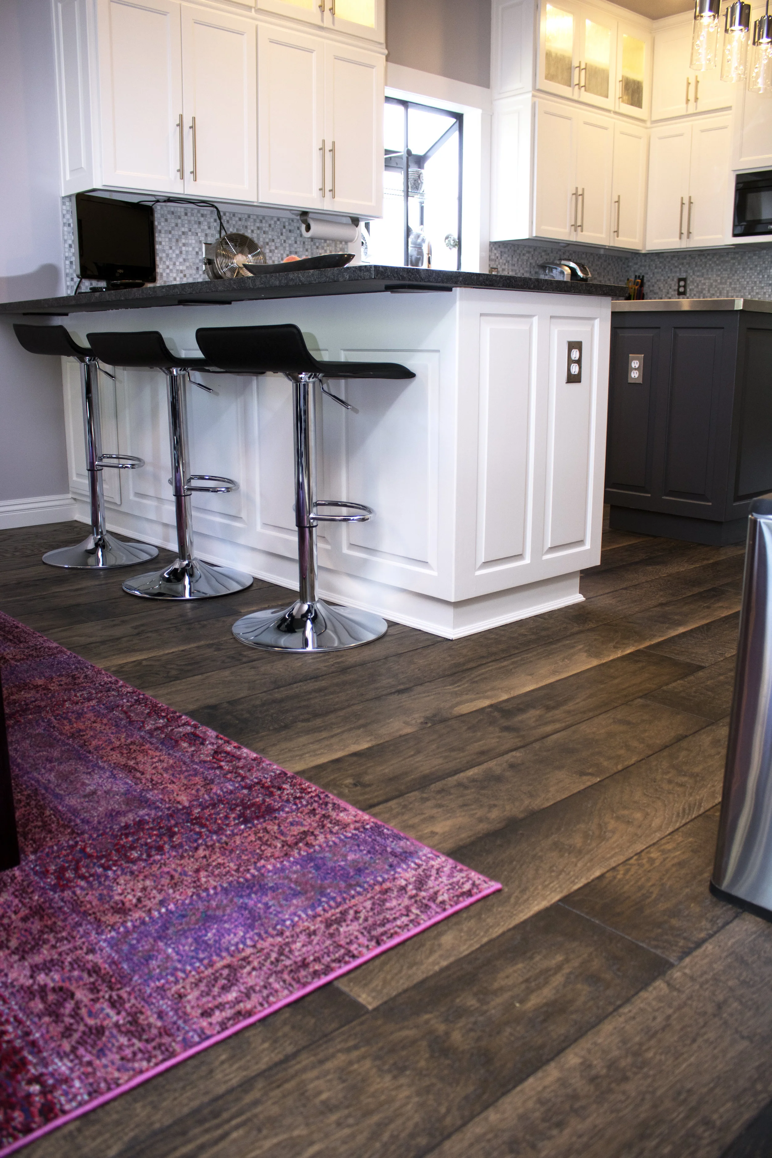 Engineered Hardwood: Canoe Bay: Brindle White Oak