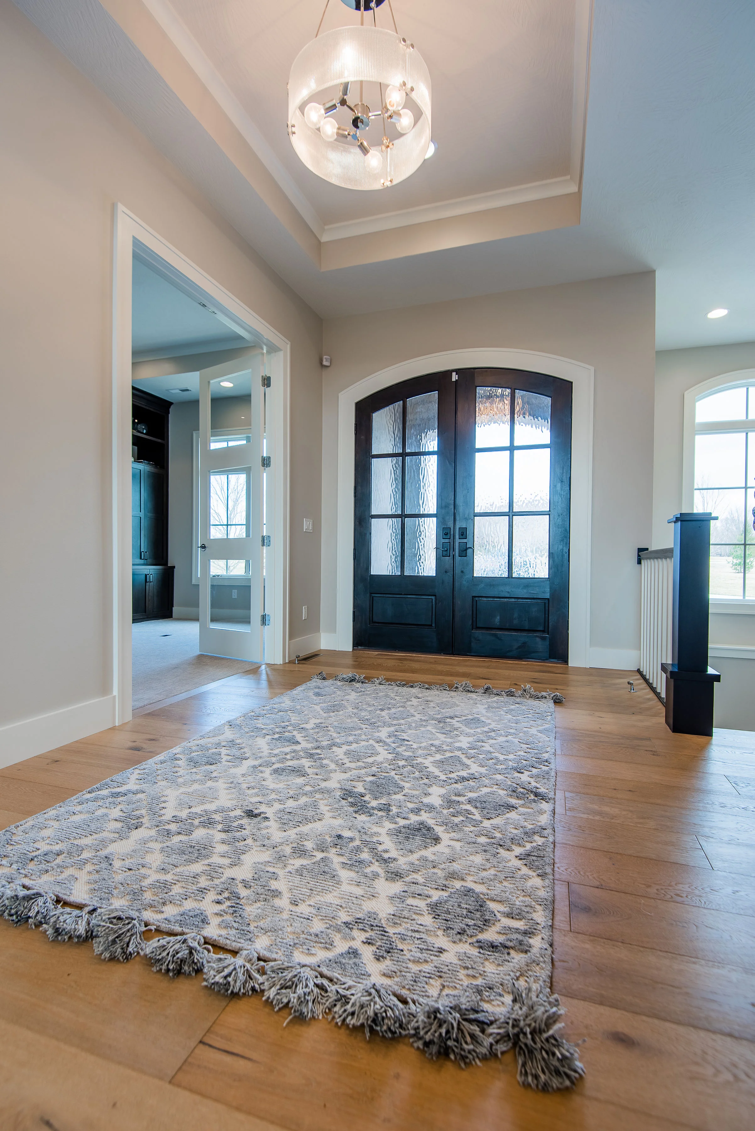 Magnolia Home - Teresa - Ivory Silver