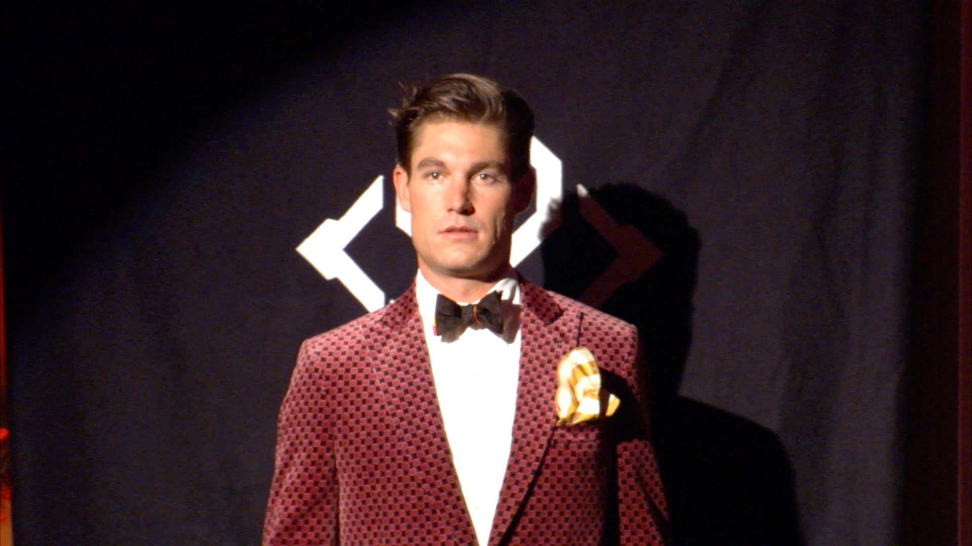 PS. This is a gif, so now you know everything about Craig.