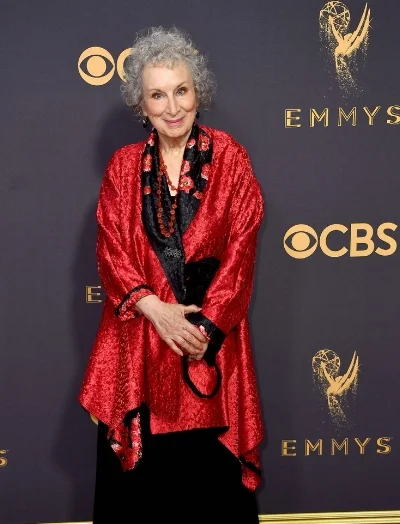 margaret-atwood-emmys-2017-02.jpg