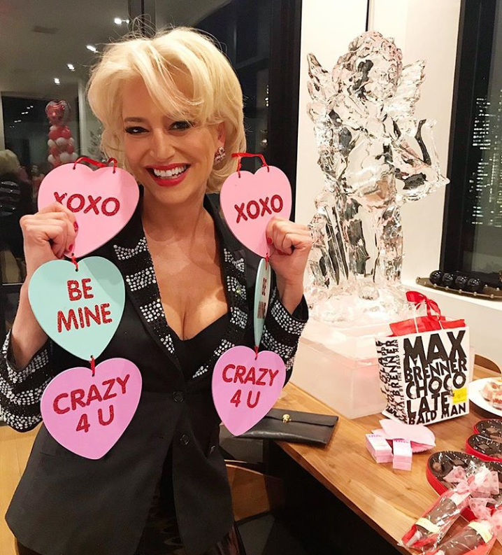 Screenshot_2019-03-07 Dorinda Medley on Instagram “Its party time 💗🎉💕#happyvalentinesday”.png