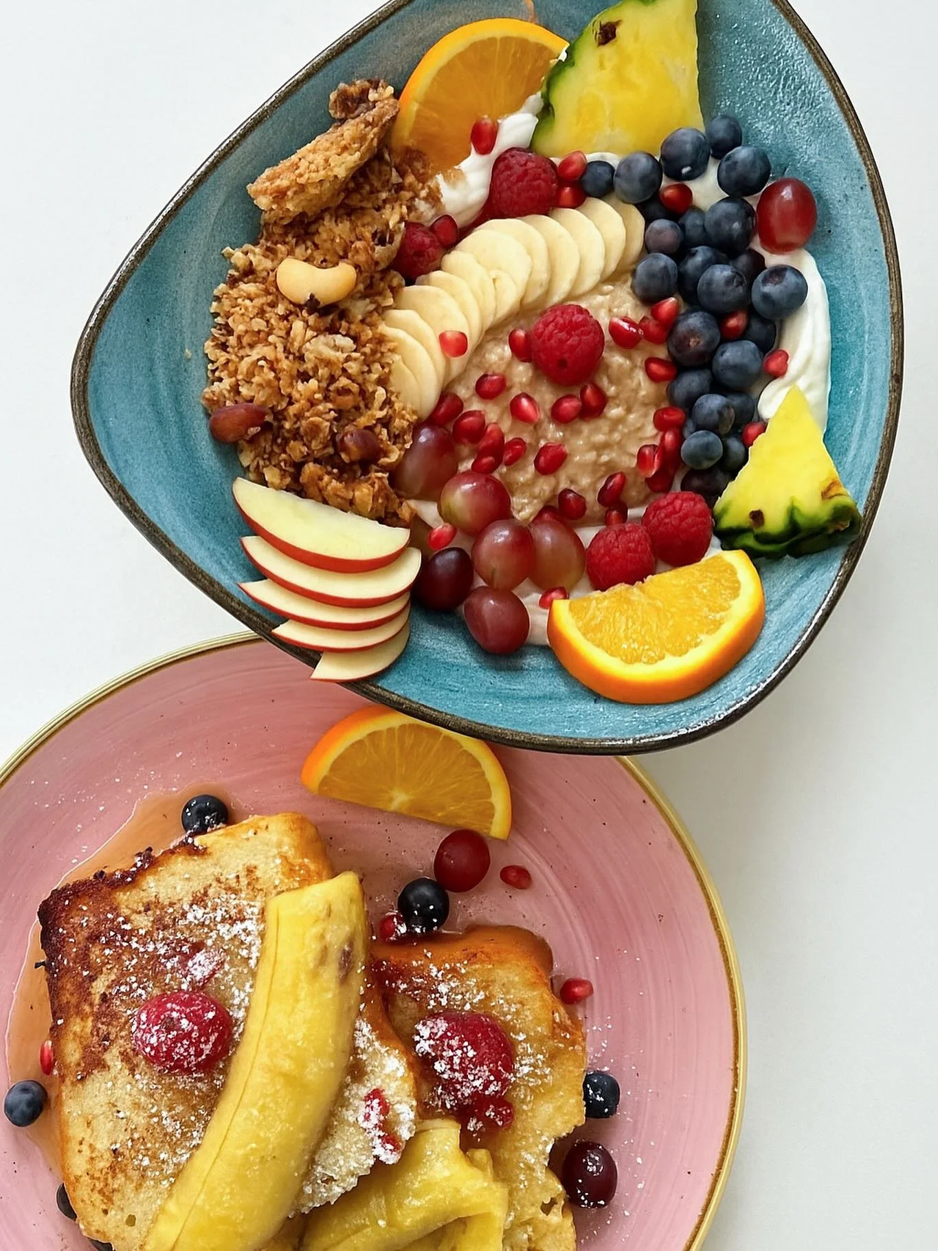 Bunt, frisch und hausgemacht! Ob Overnight Oats oder French Toast, bei uns schmeckt jeder Löffel nach Lieblingsmoment. ✨🩷
madefromtheheart #instacafe #healthychoices#food#barösta#helathylifestyle