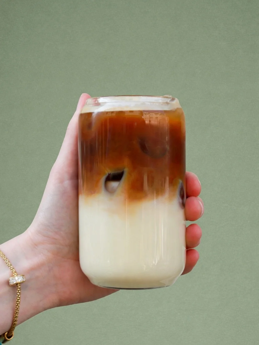 Team Iced Latte oder Team Iced Matcha? ☕️🍵

#icedlatte#icedmatcha#kaffeehaus#bar&ouml;sta