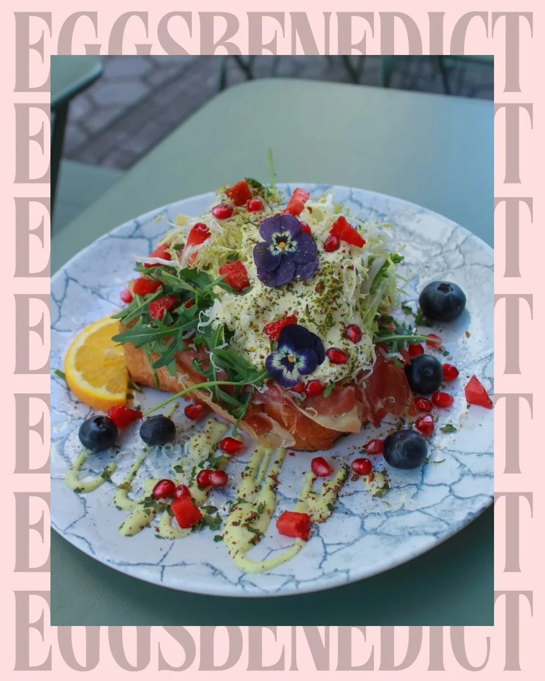 Knuspriges, hausgemachtes Brioche, ein perfekt pochiertes Ei, ger&ouml;steter Serranoschinken und cremige Hollandaise - unser Eggs Benedict. 🤤😍❤️

#welovegoodfood#bar&ouml;stakitchen#goodfood#goodmood