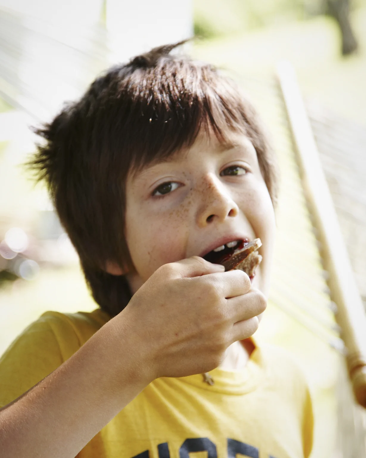 dana_gallagher__boy_eating_13.jpg
