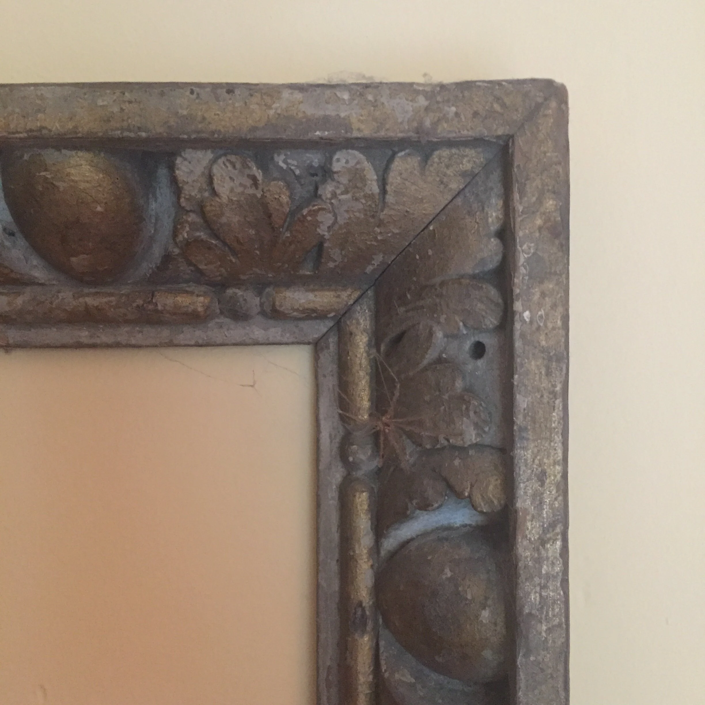 17th/early 18th century elaborate egg and dart carved pine picture frame