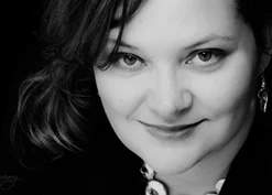 Crista Tharp, Professional Wedding Event Planner of Kokomo, Indiana