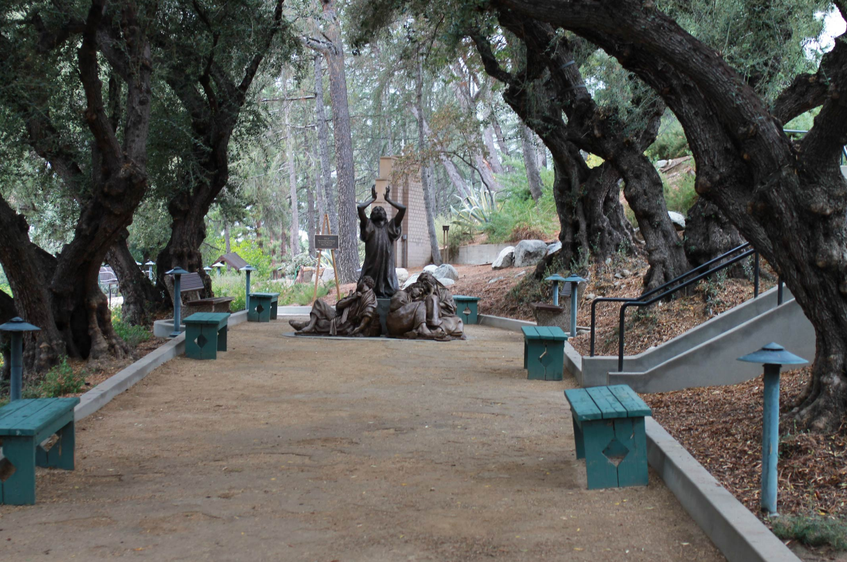 Mater Dolorosa Statue.png