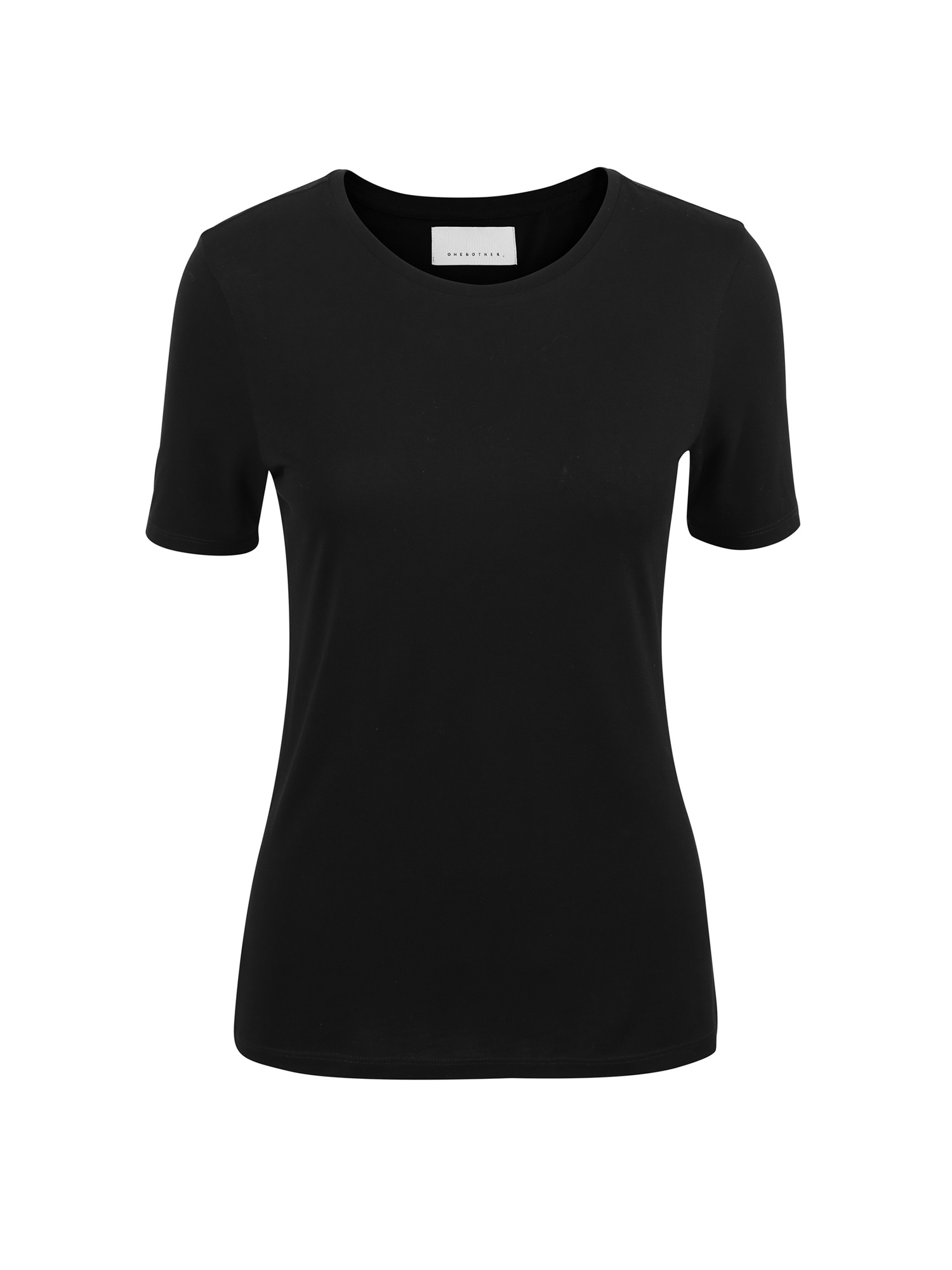 Nili tee Black 2.jpg