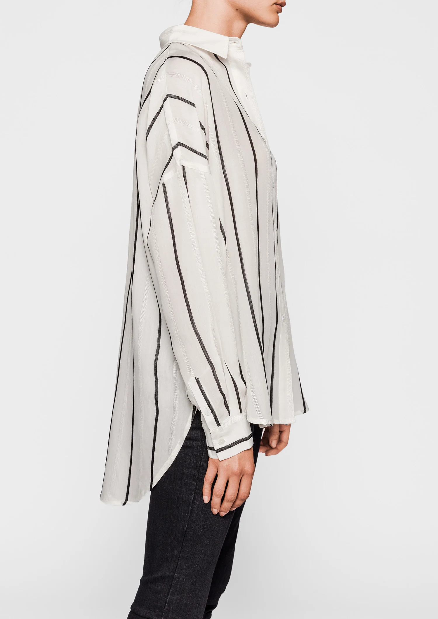 HOLIDAY shirt_offwhite_back.jpg